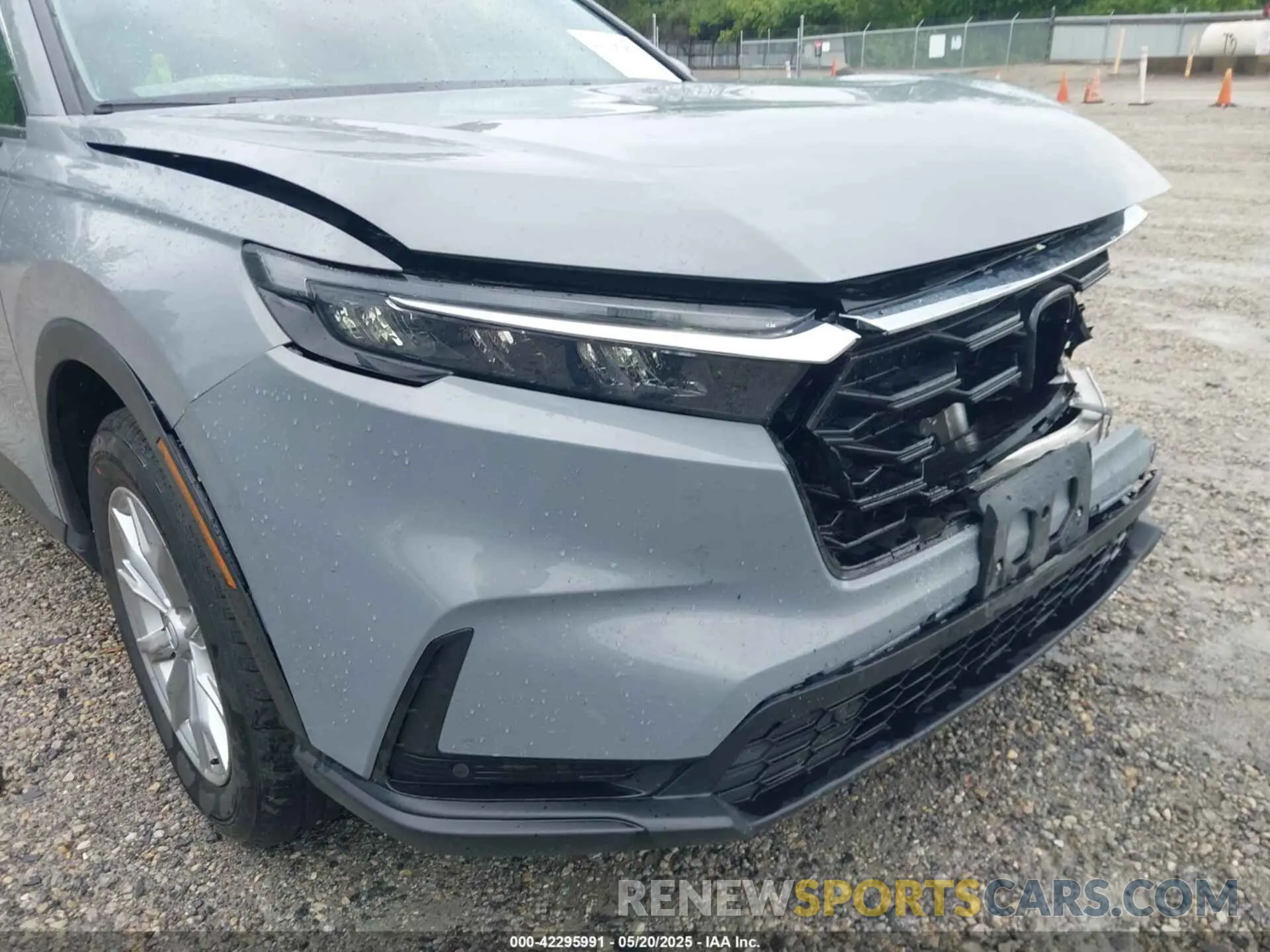 18 Photograph of a damaged car 5J6RS4H78RL016298 HONDA CR-V 2024