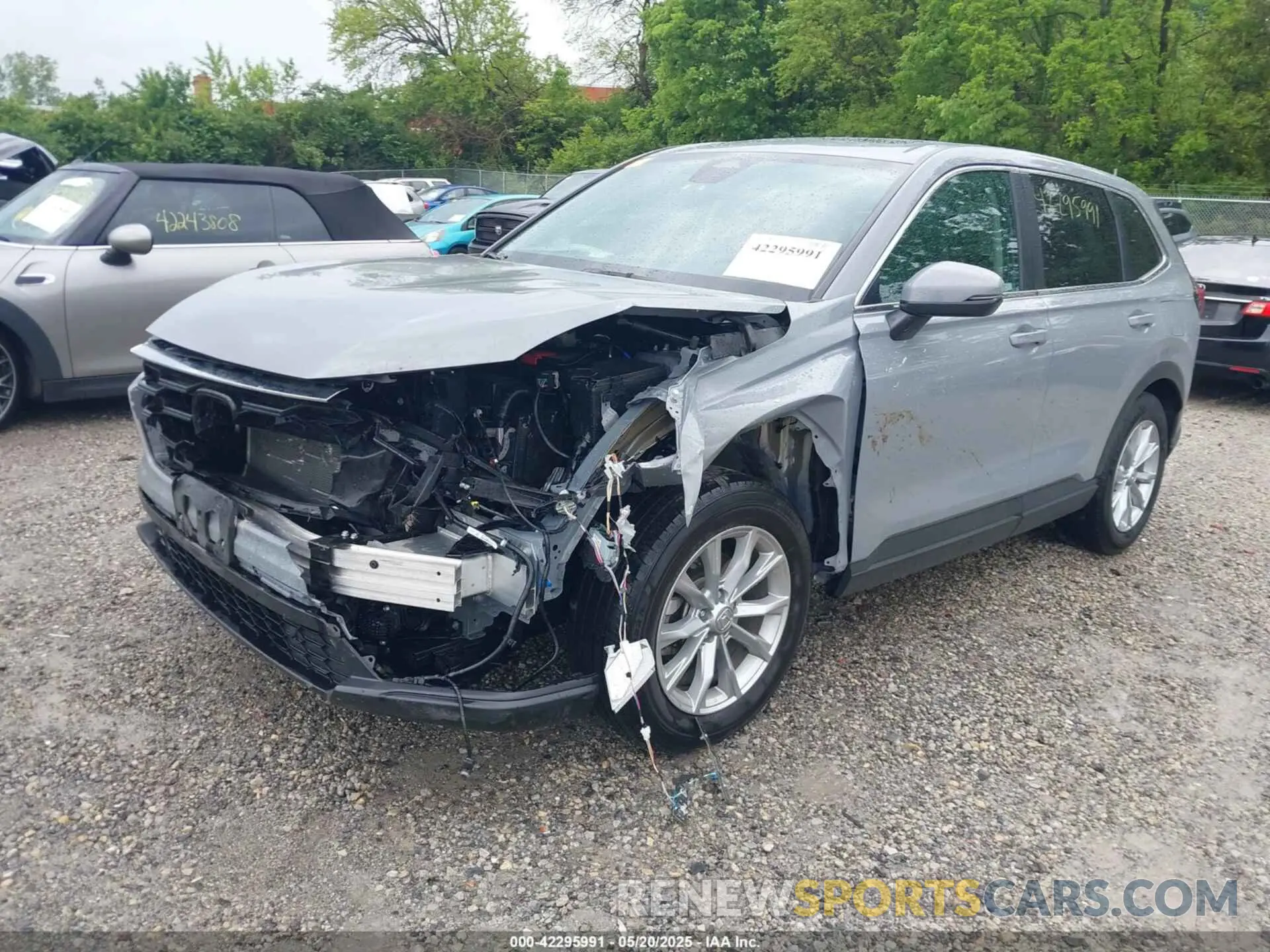 2 Photograph of a damaged car 5J6RS4H78RL016298 HONDA CR-V 2024