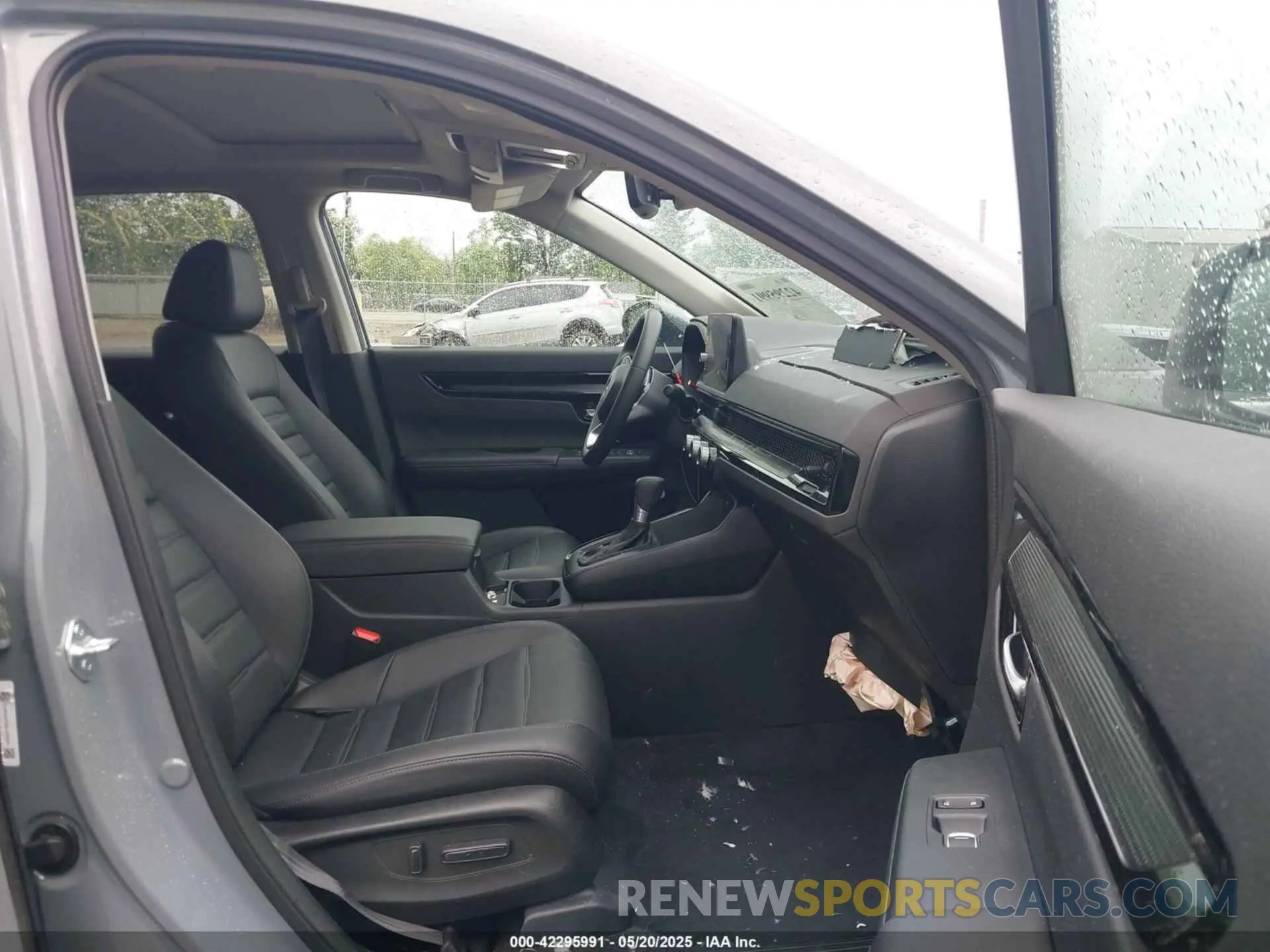 5 Photograph of a damaged car 5J6RS4H78RL016298 HONDA CR-V 2024