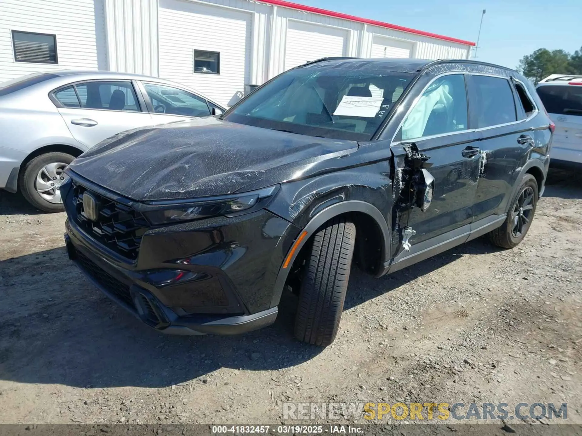 2 Photograph of a damaged car 5J6RS5H80RL003110 HONDA CR-V 2024