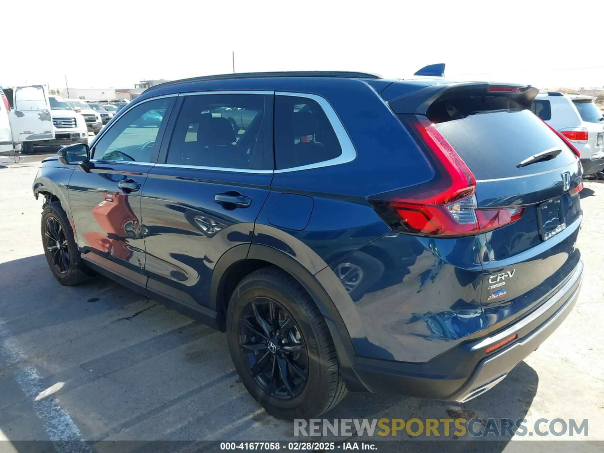 15 Photograph of a damaged car 5J6RS5H82RL005215 HONDA CR-V 2024