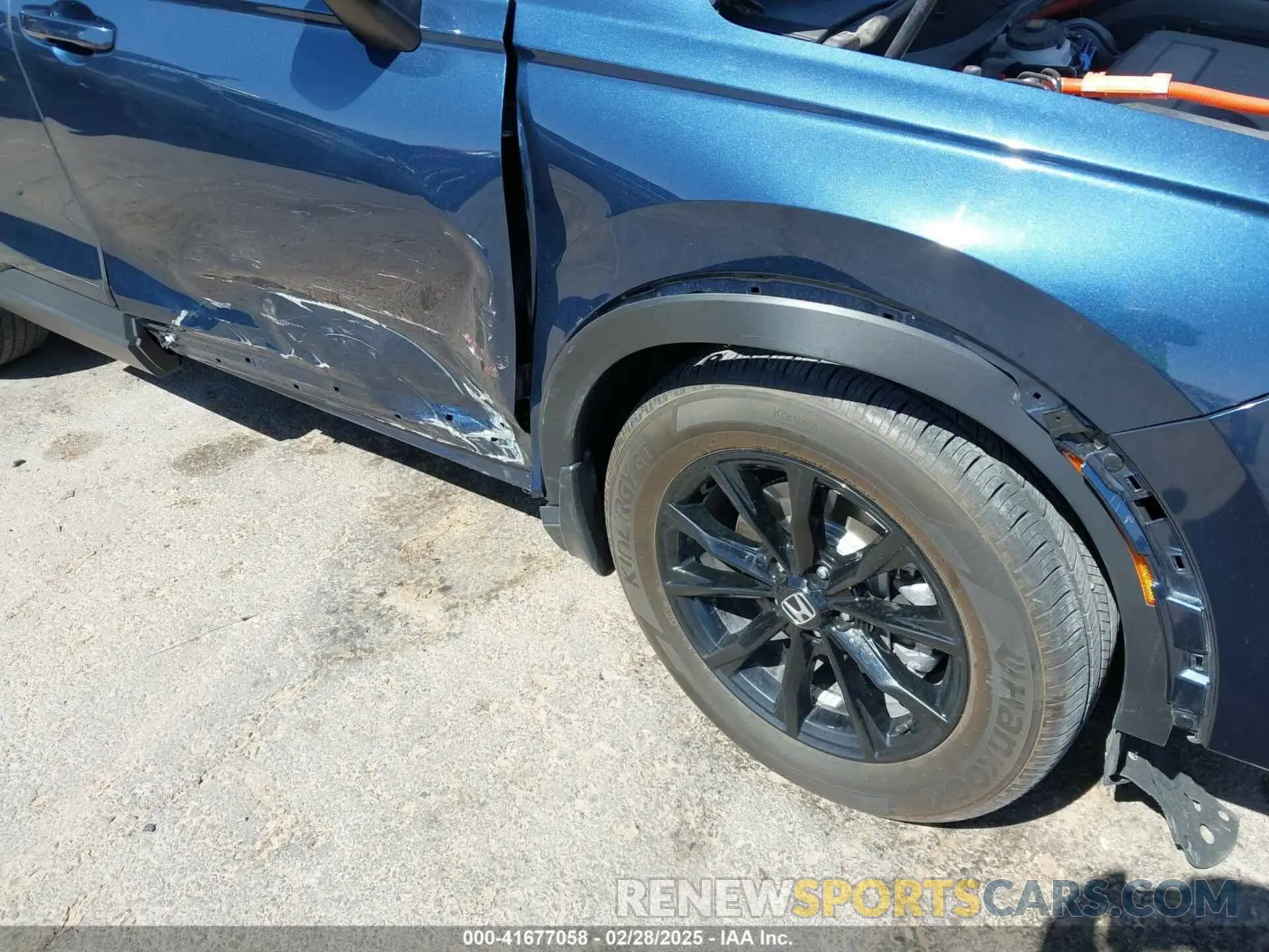 18 Photograph of a damaged car 5J6RS5H82RL005215 HONDA CR-V 2024