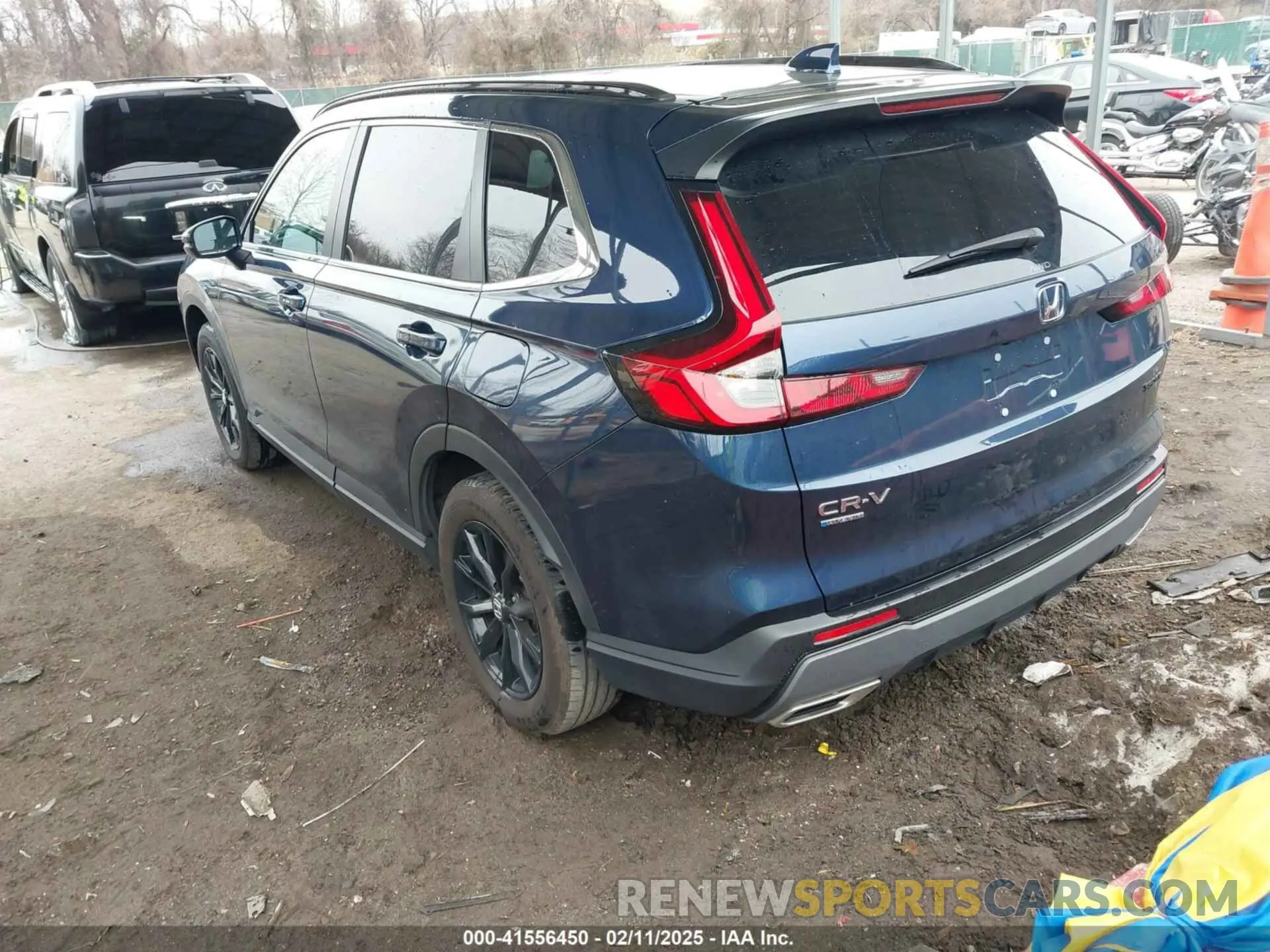 3 Photograph of a damaged car 5J6RS6H57RL009367 HONDA CR-V 2024