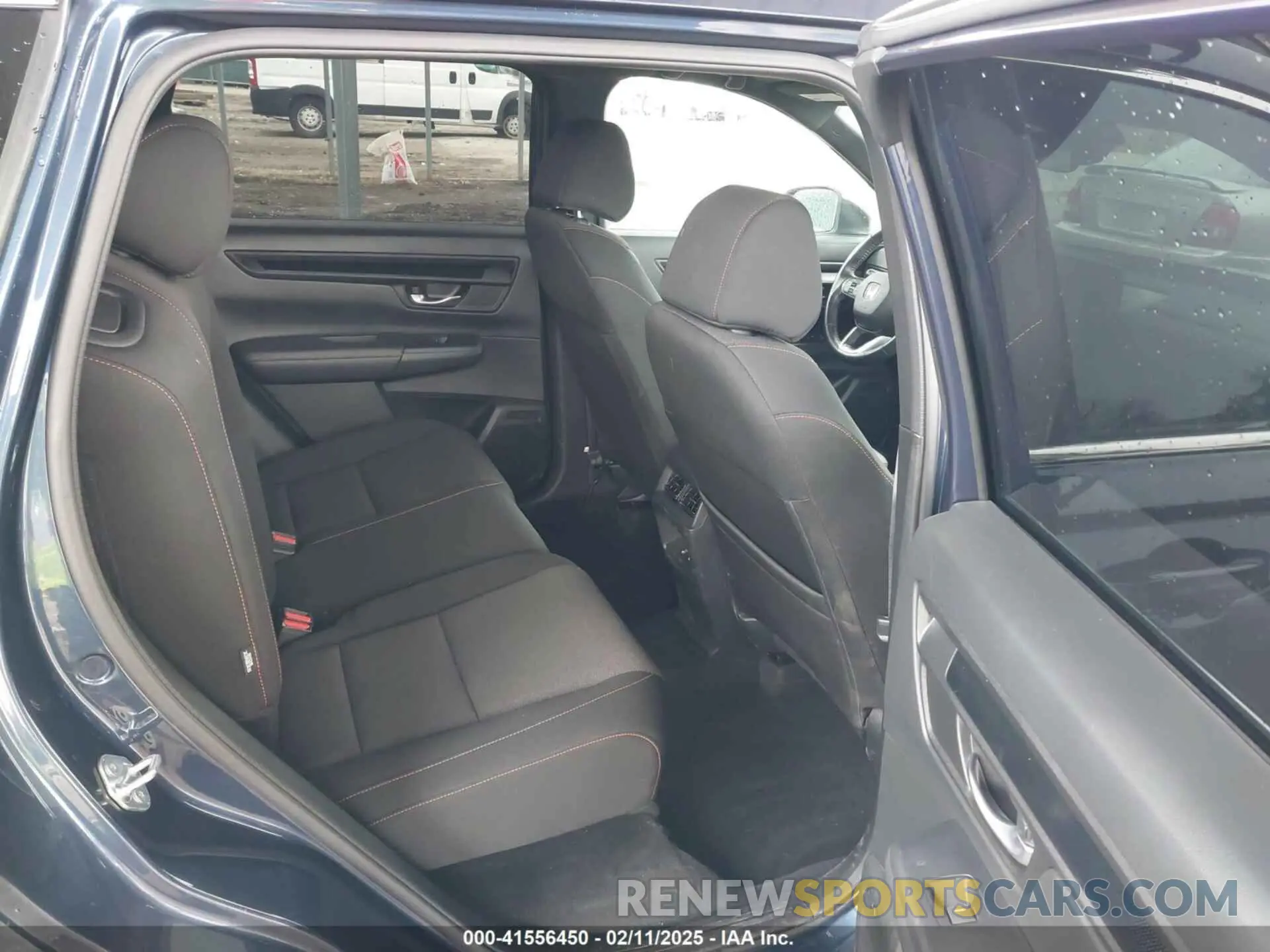 8 Photograph of a damaged car 5J6RS6H57RL009367 HONDA CR-V 2024