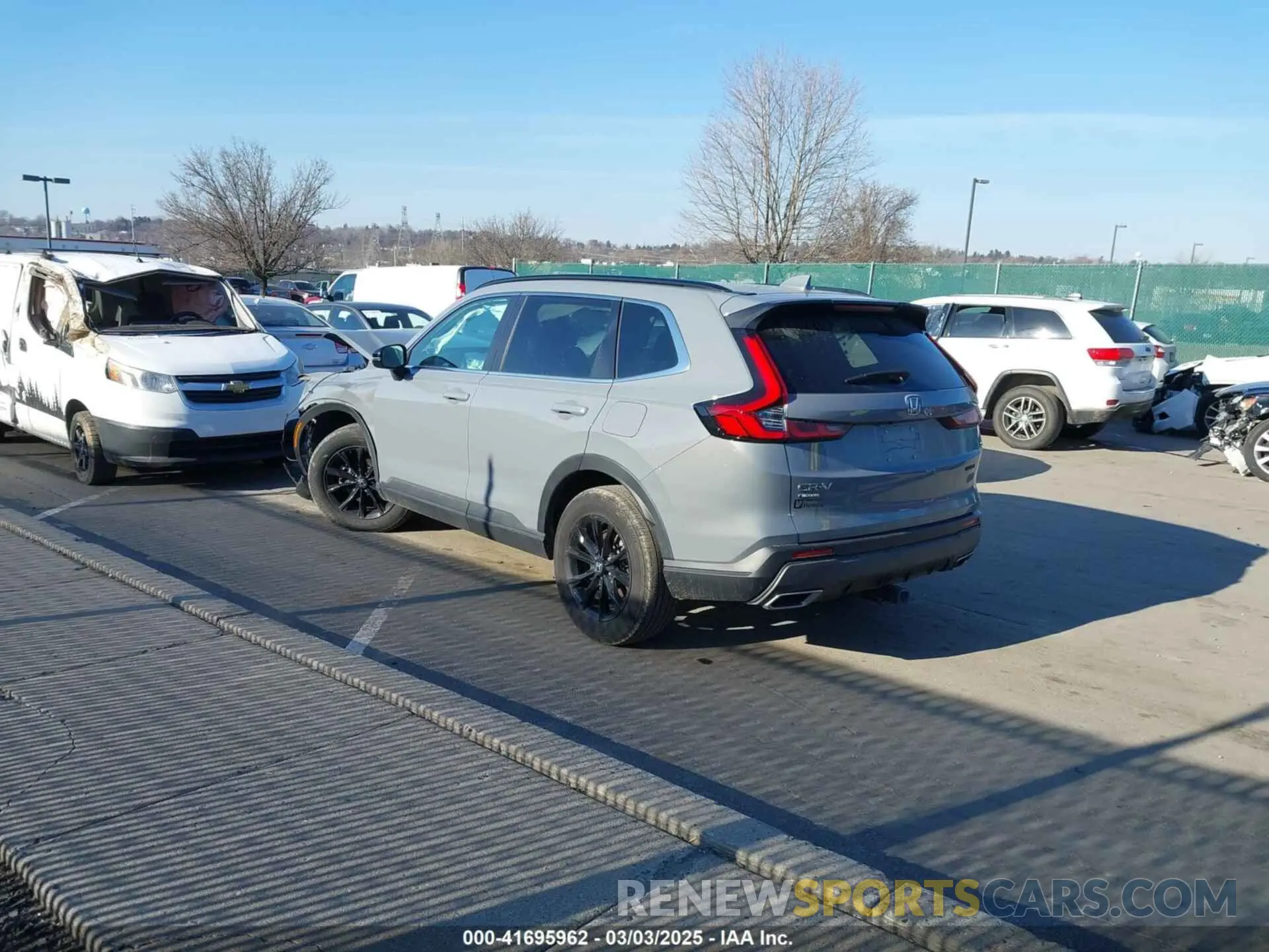 3 Photograph of a damaged car 5J6RS6H57RL019591 HONDA CR-V 2024