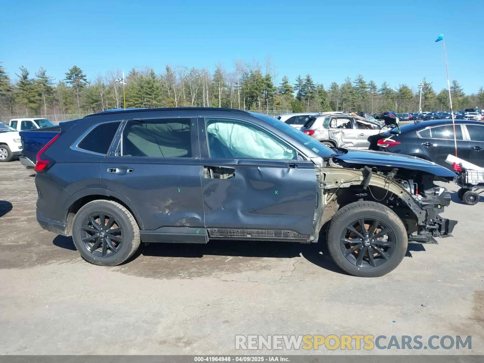 14 Photograph of a damaged car 5J6RS6H58RL000659 HONDA CR-V 2024