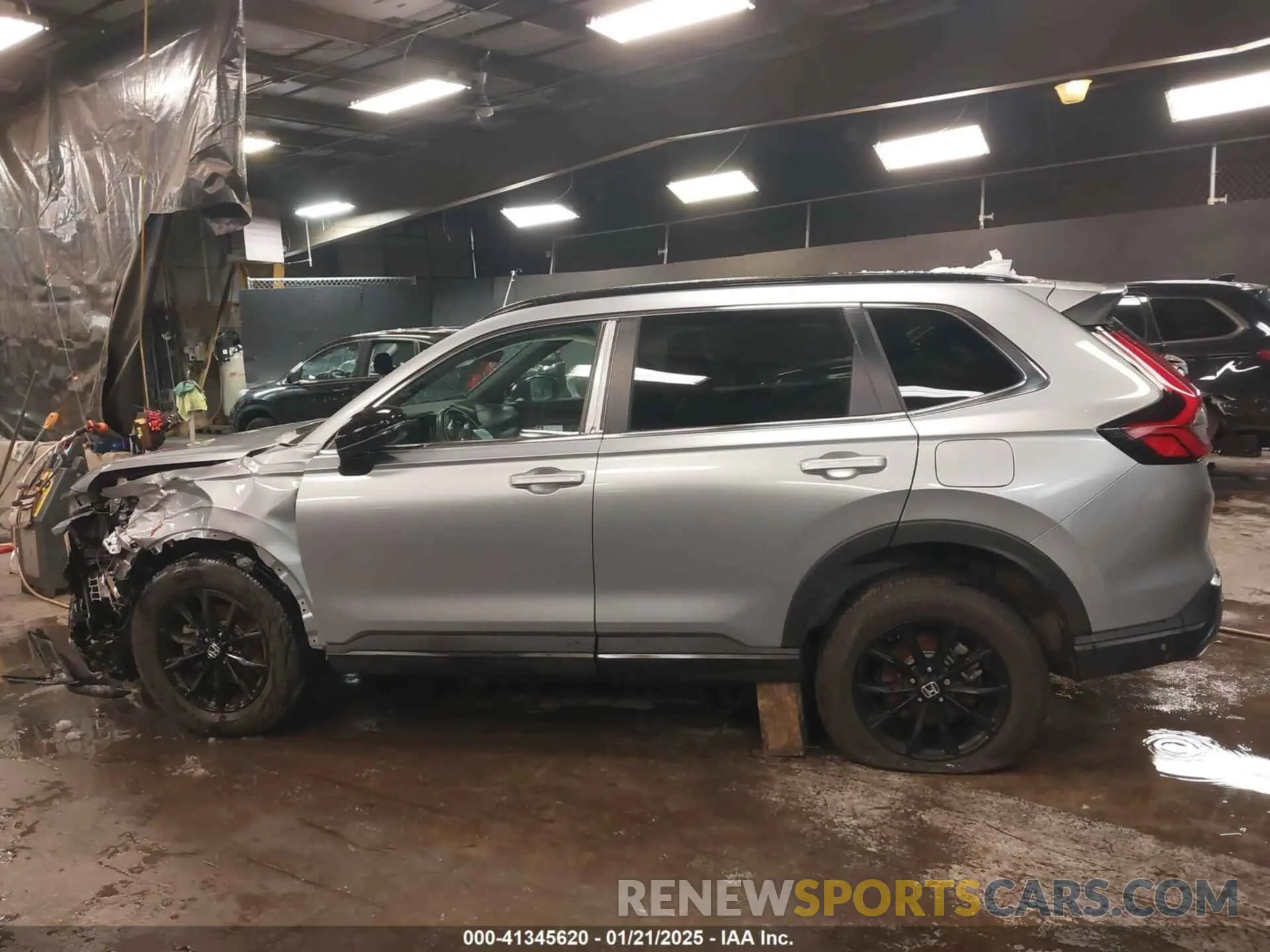 14 Photograph of a damaged car 5J6RS6H87RL011727 HONDA CR-V 2024