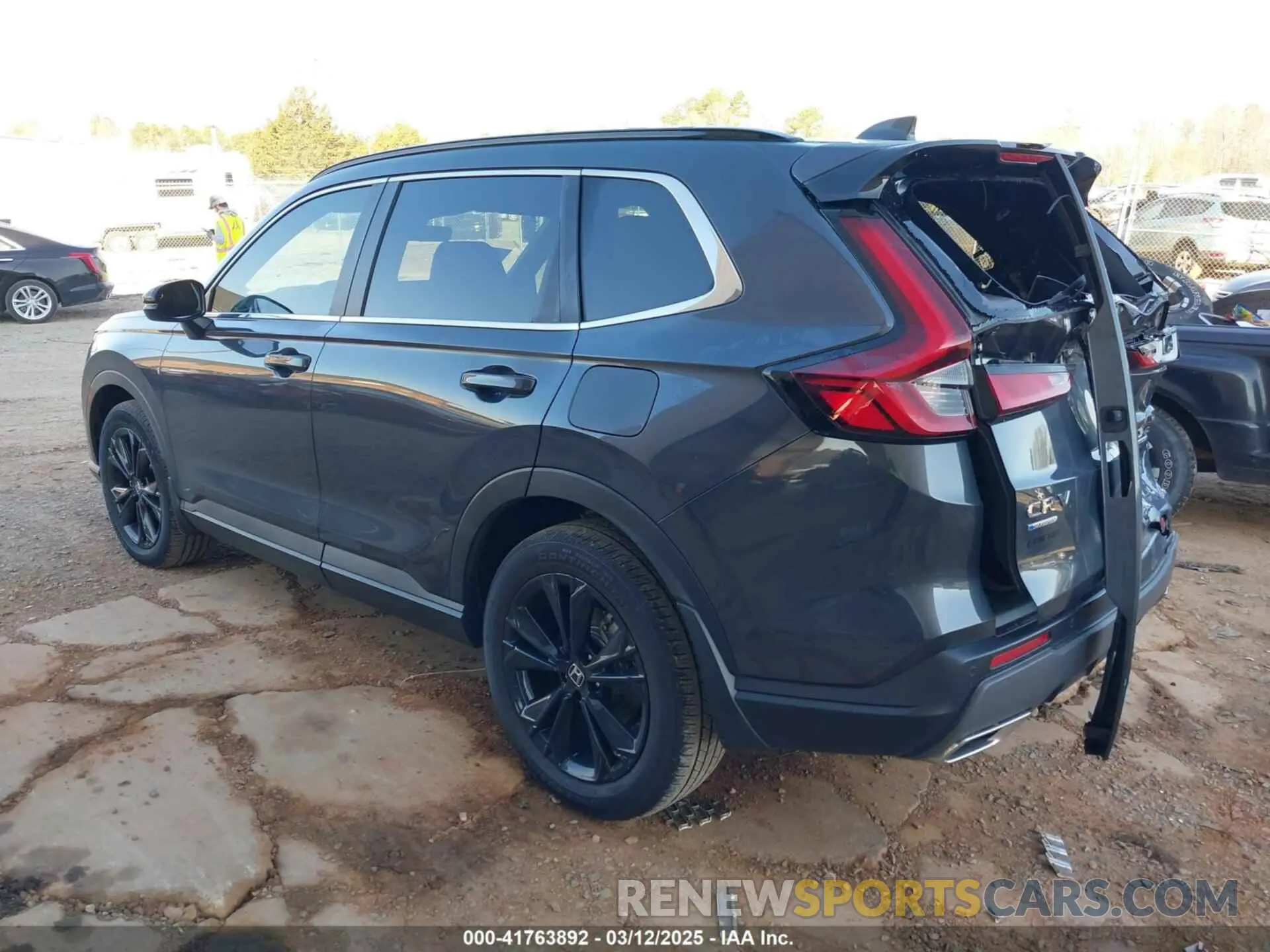 3 Photograph of a damaged car 5J6RS6H92RL010252 HONDA CR-V 2024