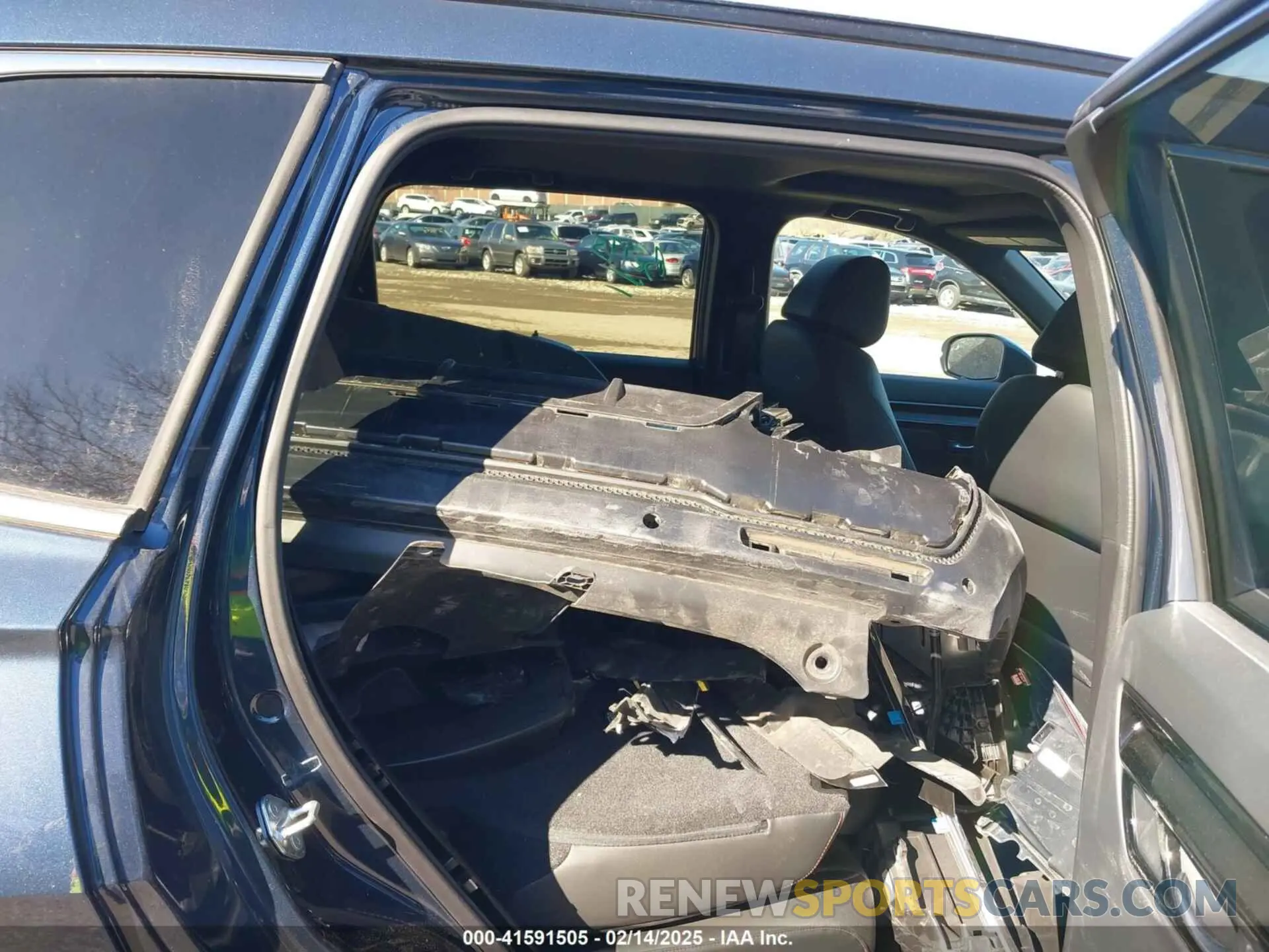 8 Photograph of a damaged car 5J6RS6H99RL036136 HONDA CR-V 2024