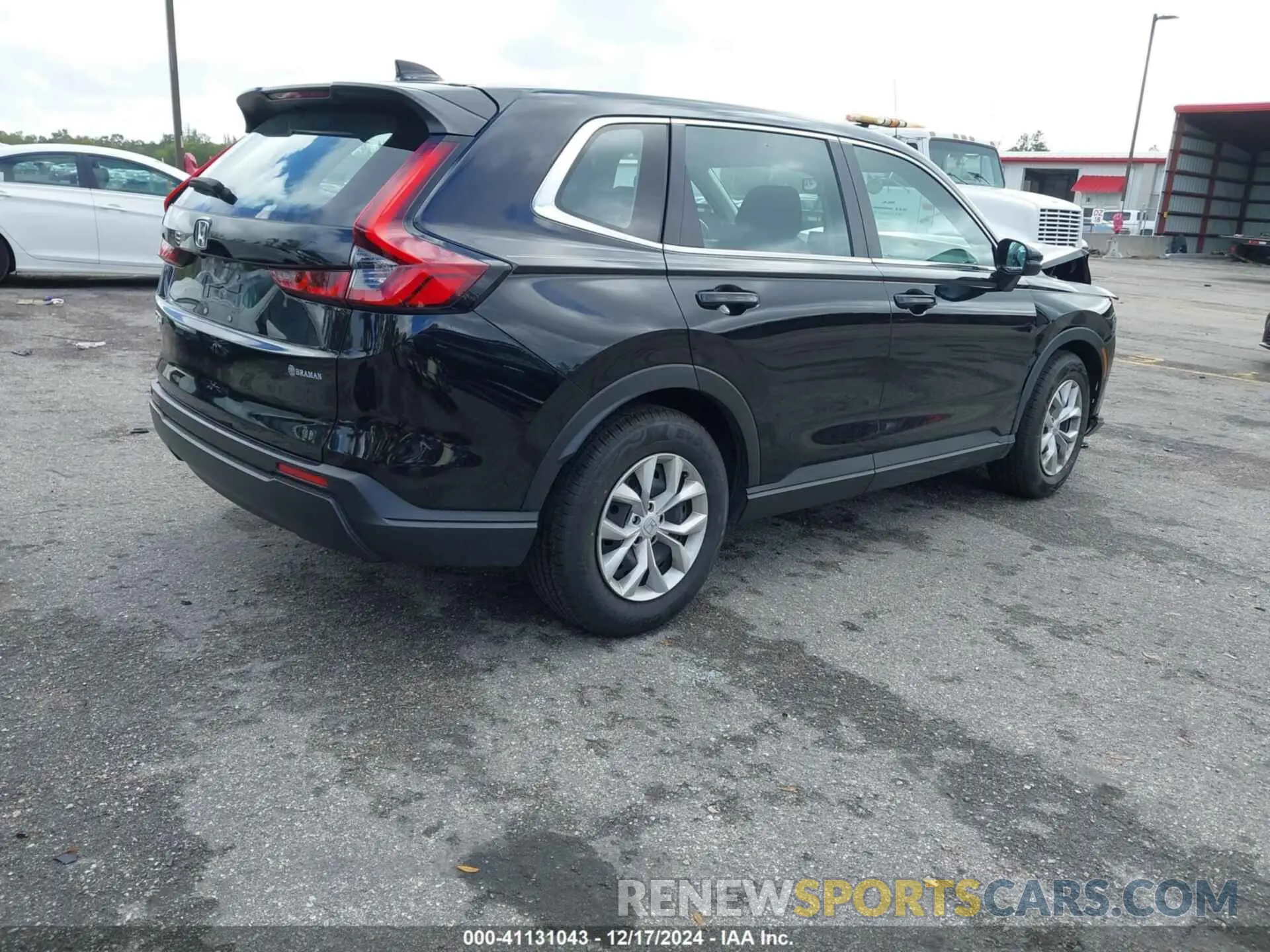 4 Photograph of a damaged car 7FARS3H22RE002215 HONDA CR-V 2024