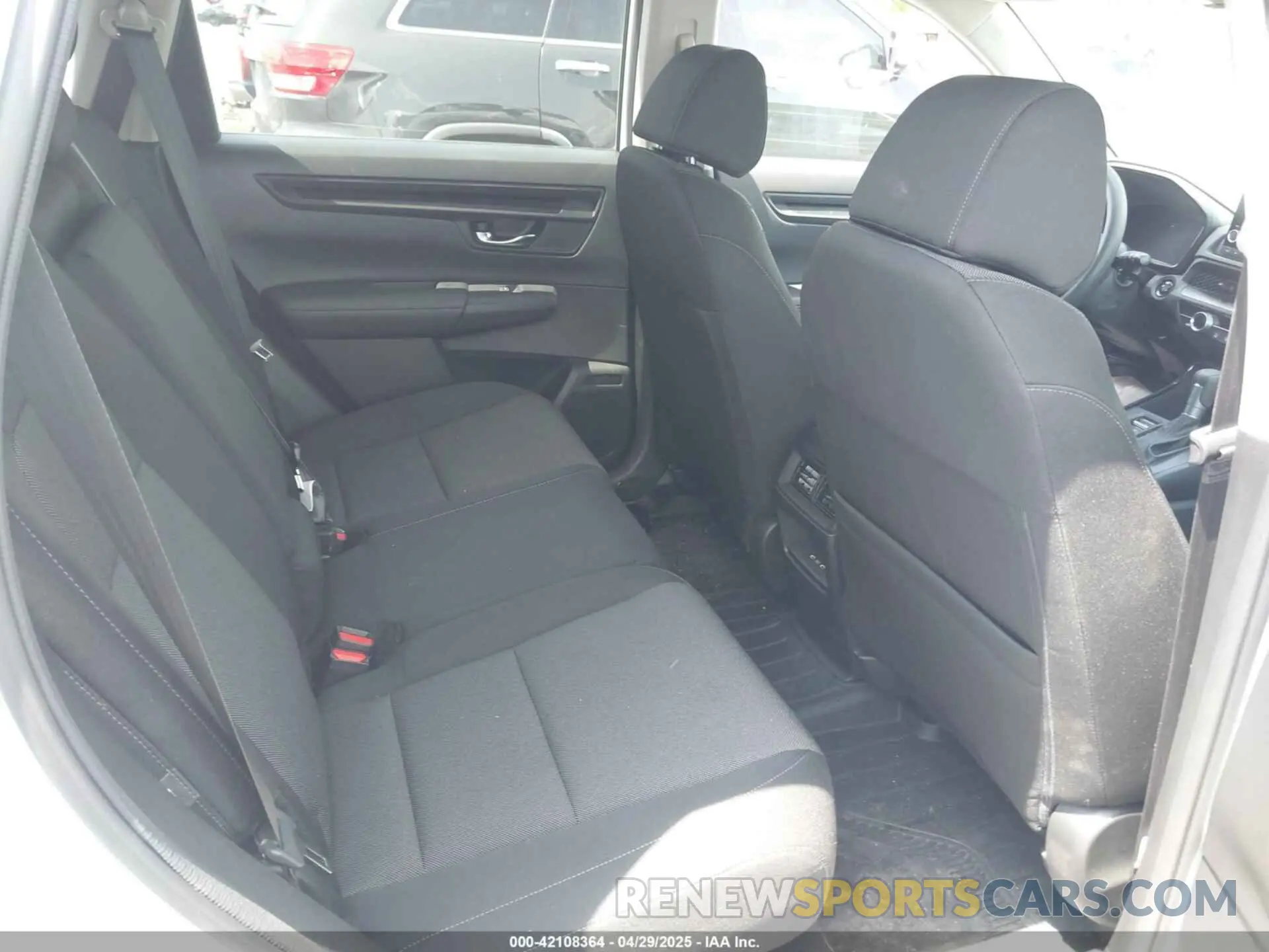 8 Photograph of a damaged car 7FARS3H41RE002272 HONDA CR-V 2024