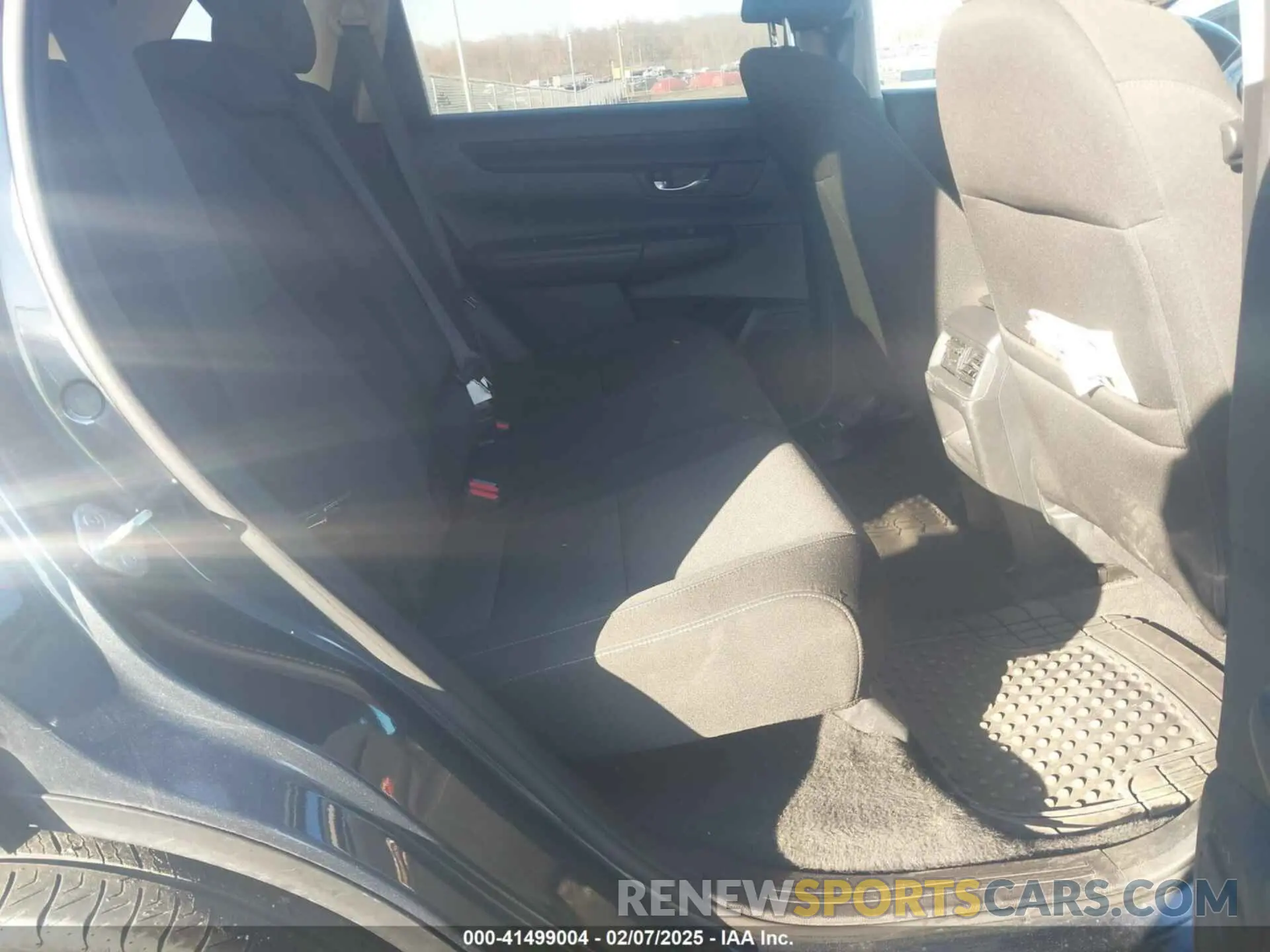 8 Photograph of a damaged car 7FARS4H44RE000540 HONDA CR-V 2024
