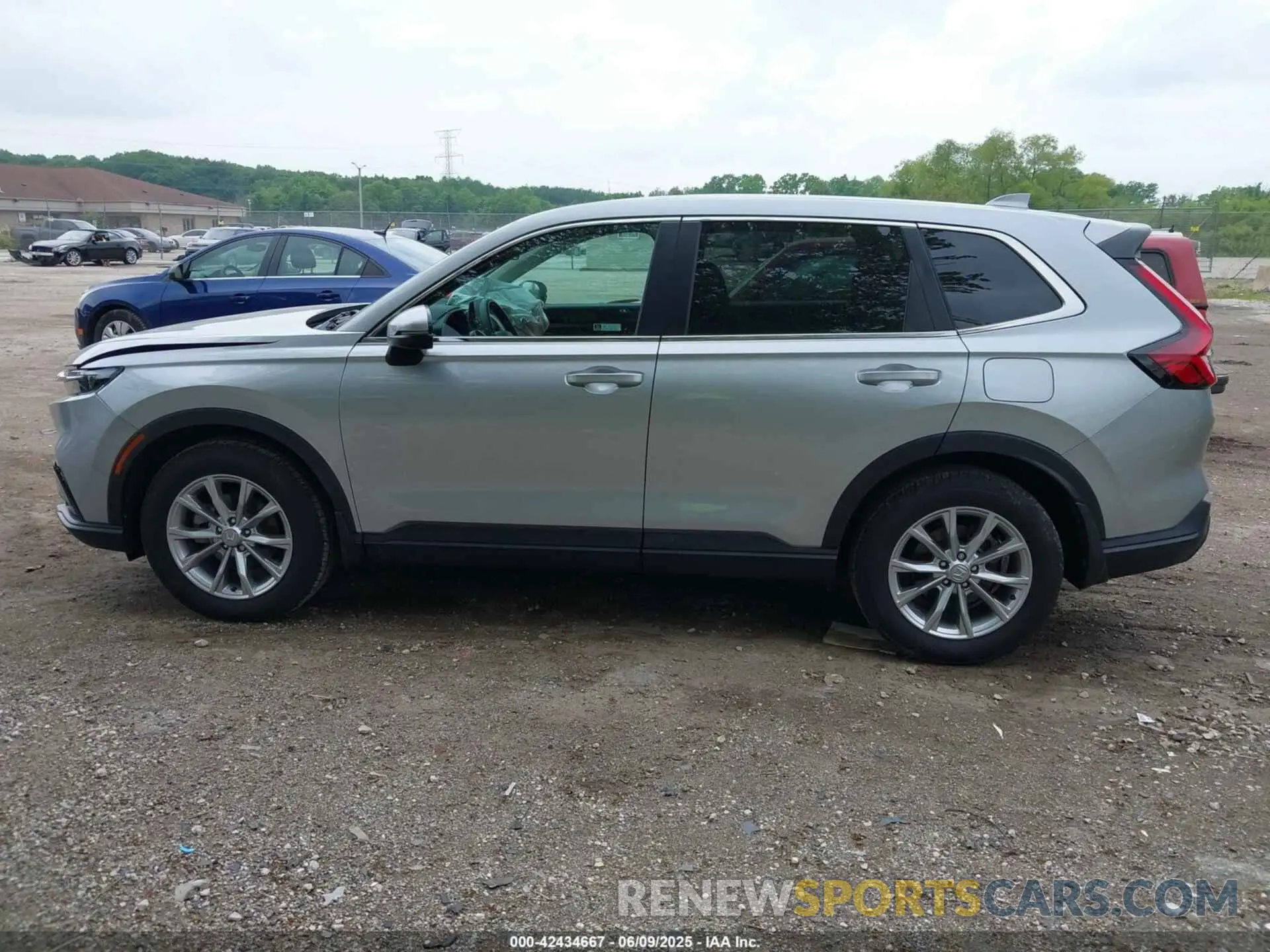 14 Photograph of a damaged car 7FARS4H44RE008069 HONDA CR-V 2024