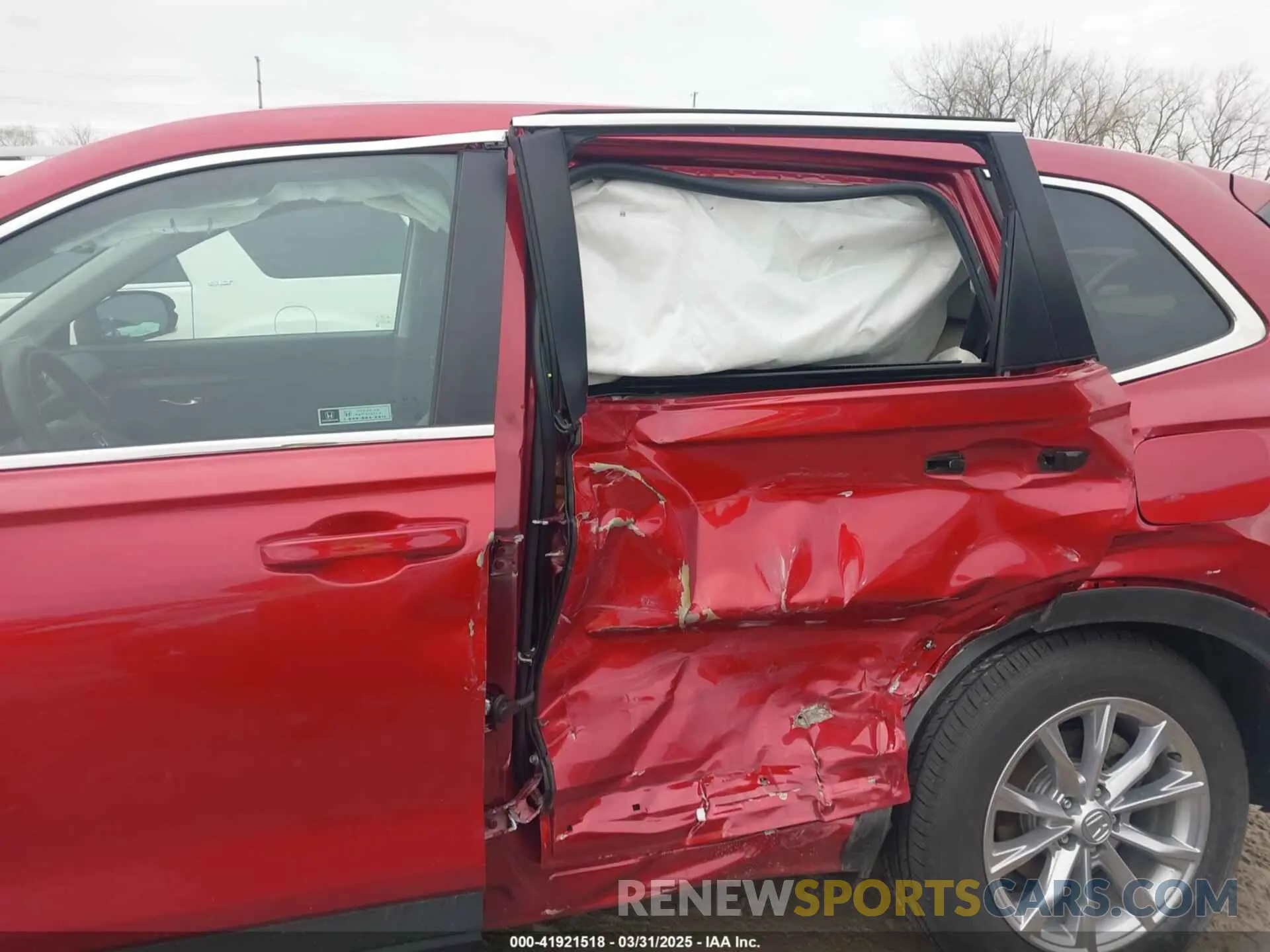 6 Photograph of a damaged car 7FARS4H49RE004339 HONDA CR-V 2024