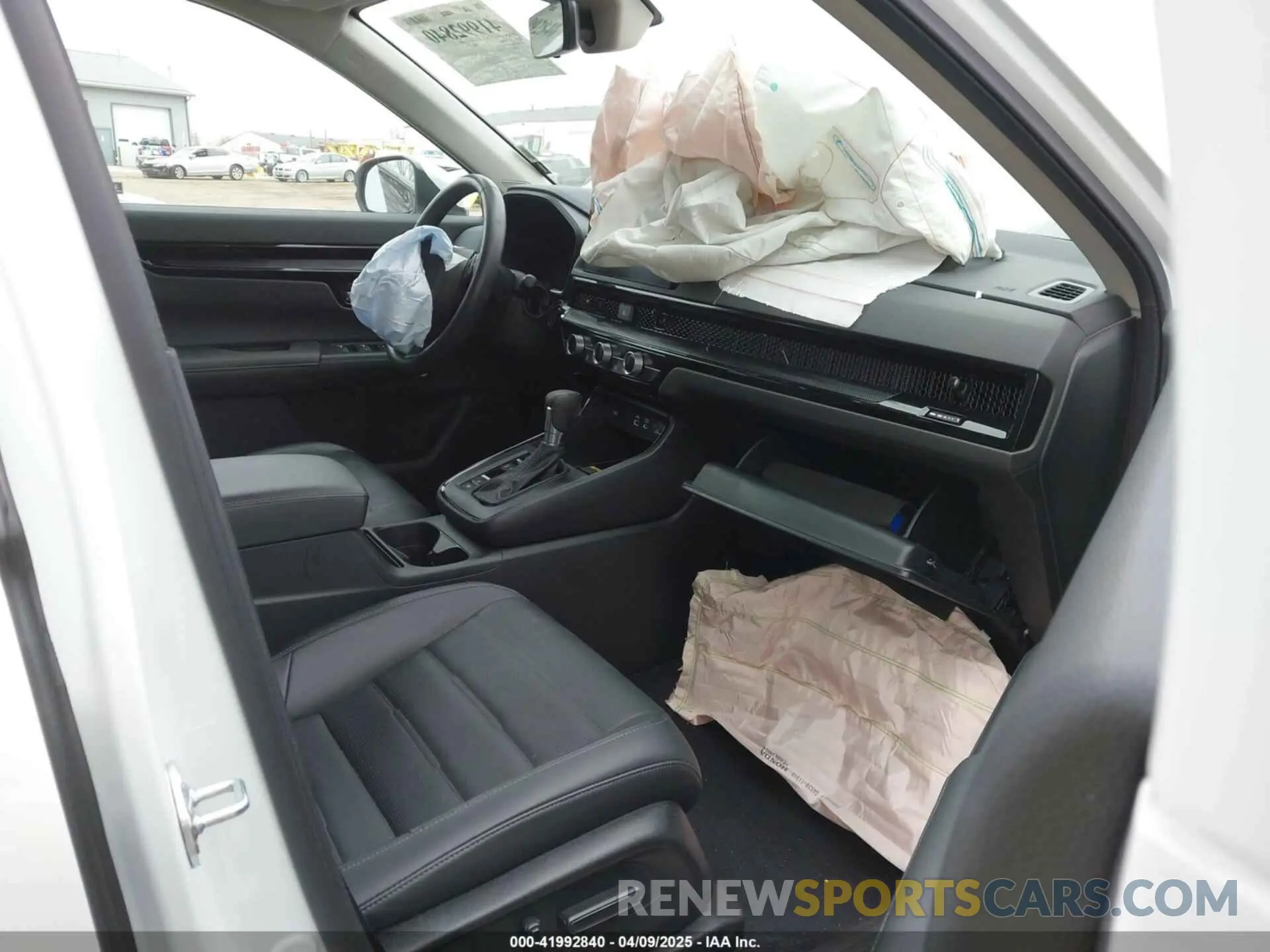 5 Photograph of a damaged car 7FARS4H7XRE006370 HONDA CR-V 2024