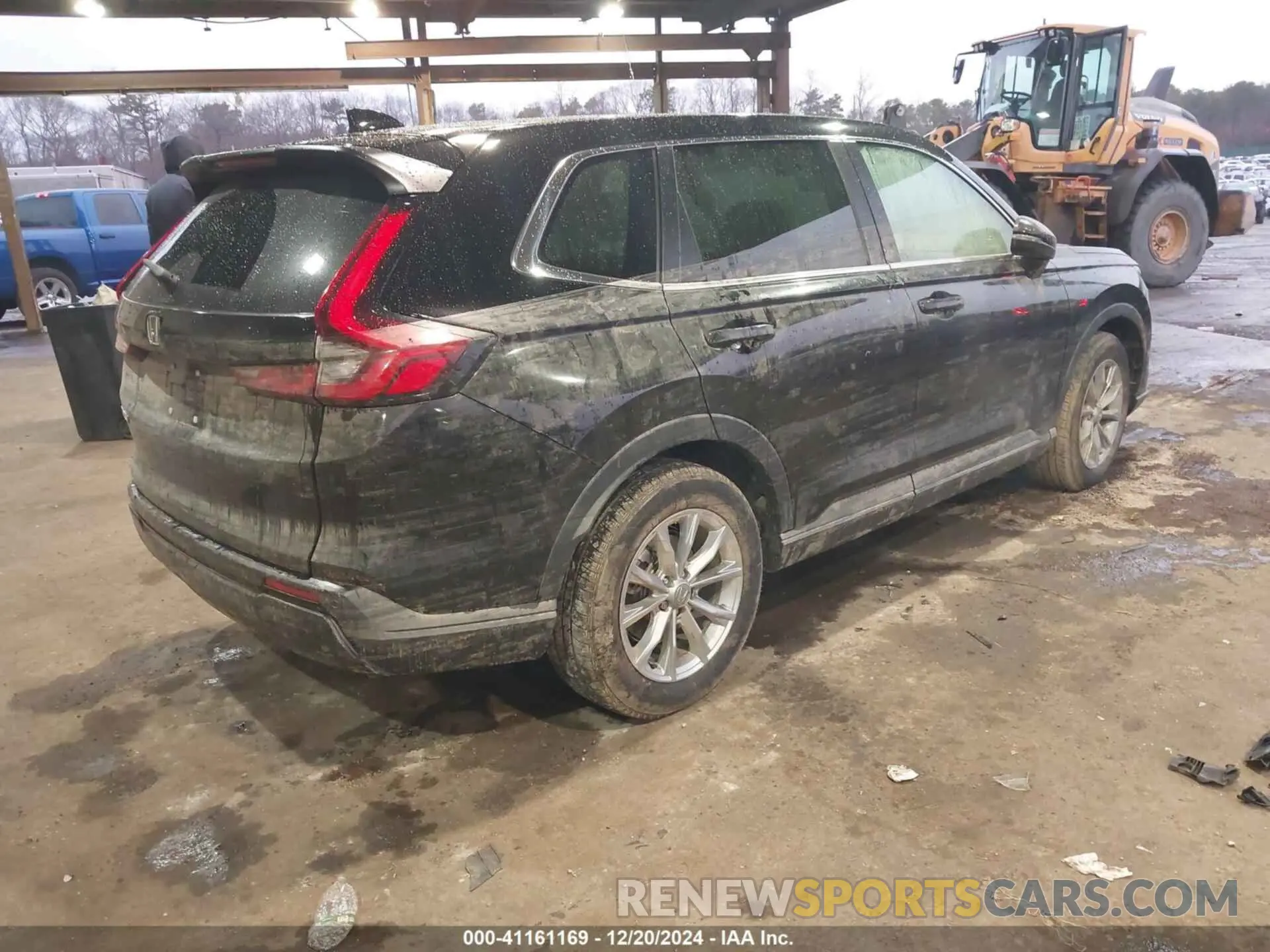 4 Photograph of a damaged car 7FARS4H7XRE015103 HONDA CR-V 2024