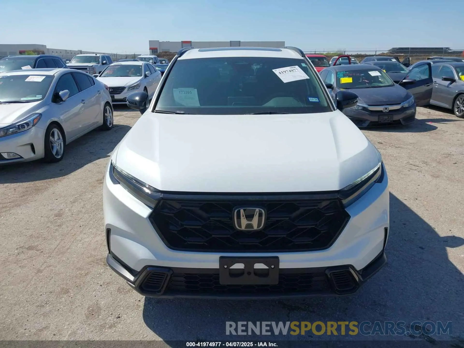 12 Photograph of a damaged car 7FARS5H5XRE025585 HONDA CR-V 2024