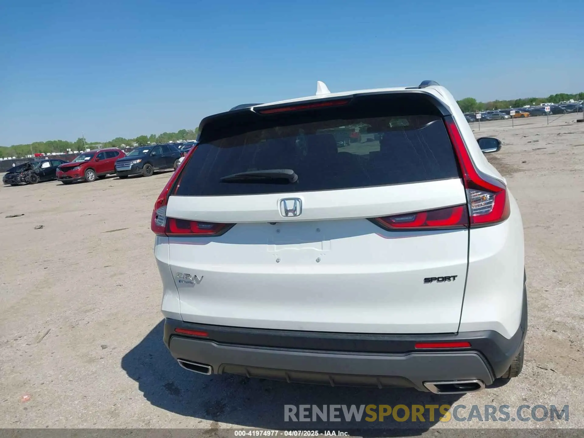 16 Photograph of a damaged car 7FARS5H5XRE025585 HONDA CR-V 2024