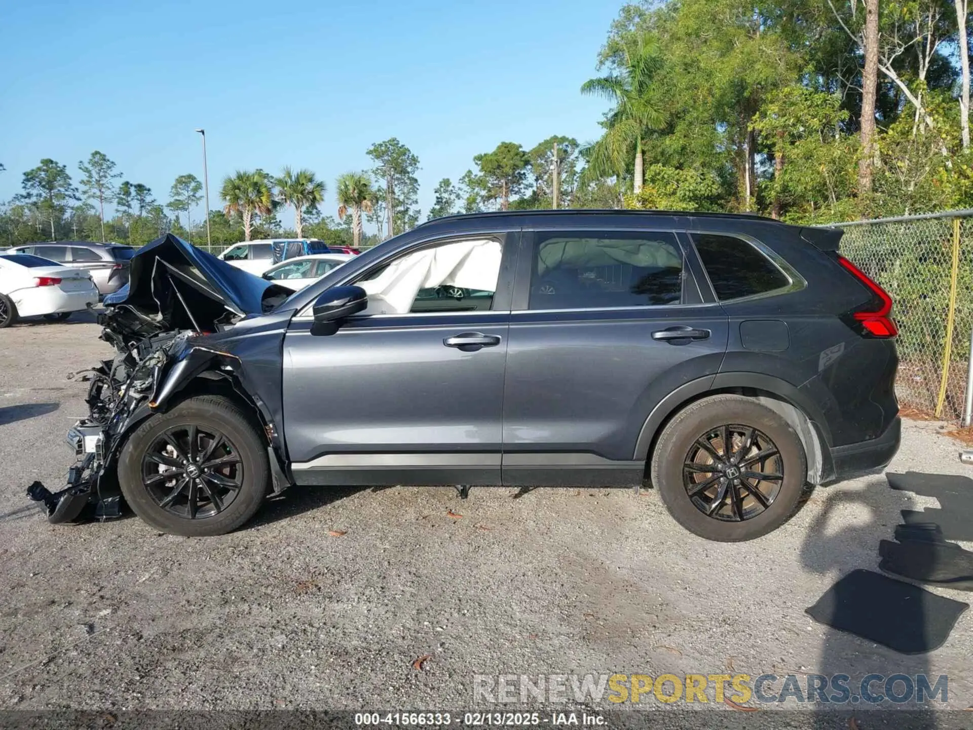 14 Photograph of a damaged car 7FARS5H80RE020146 HONDA CR-V 2024