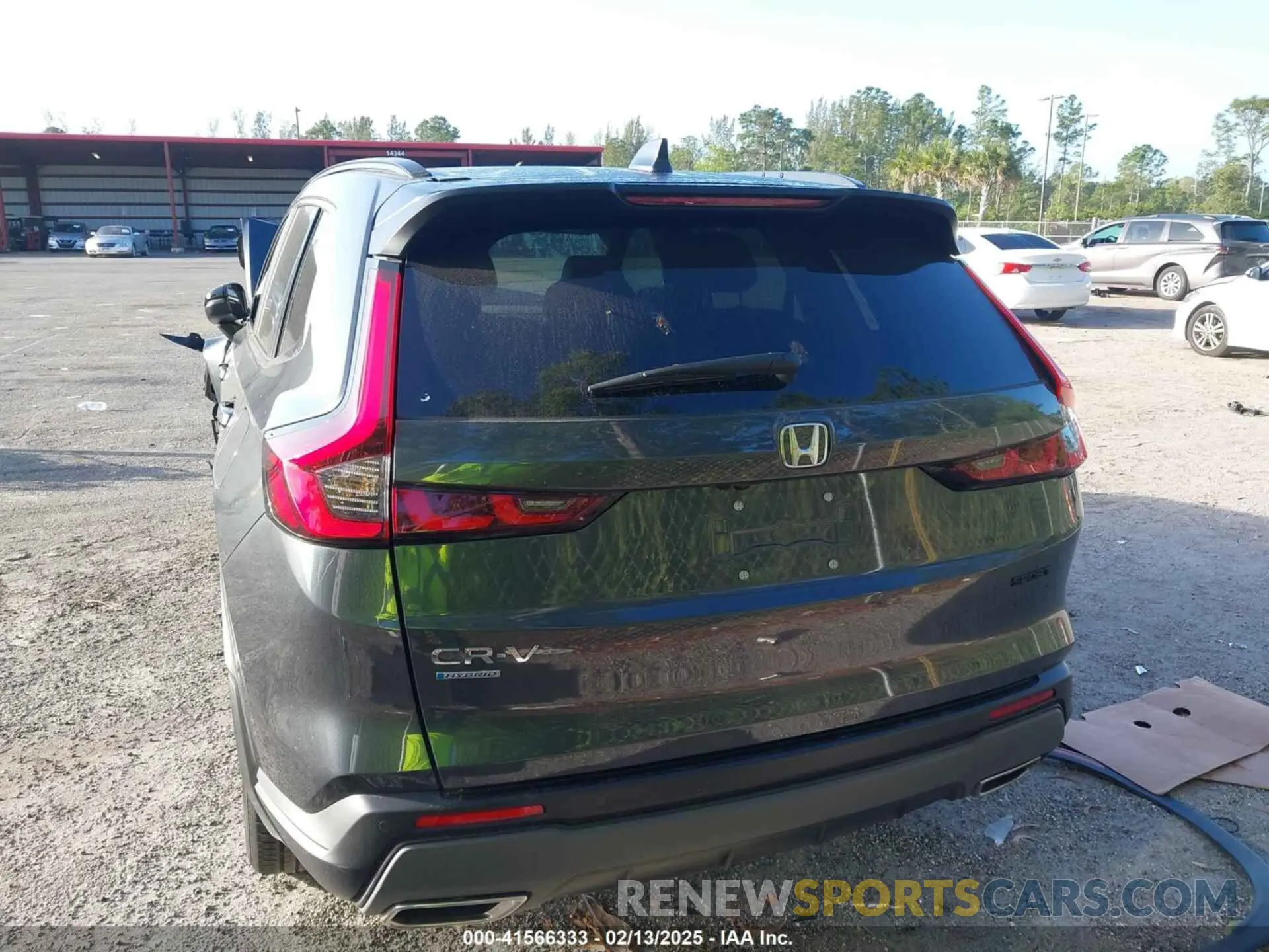 16 Photograph of a damaged car 7FARS5H80RE020146 HONDA CR-V 2024