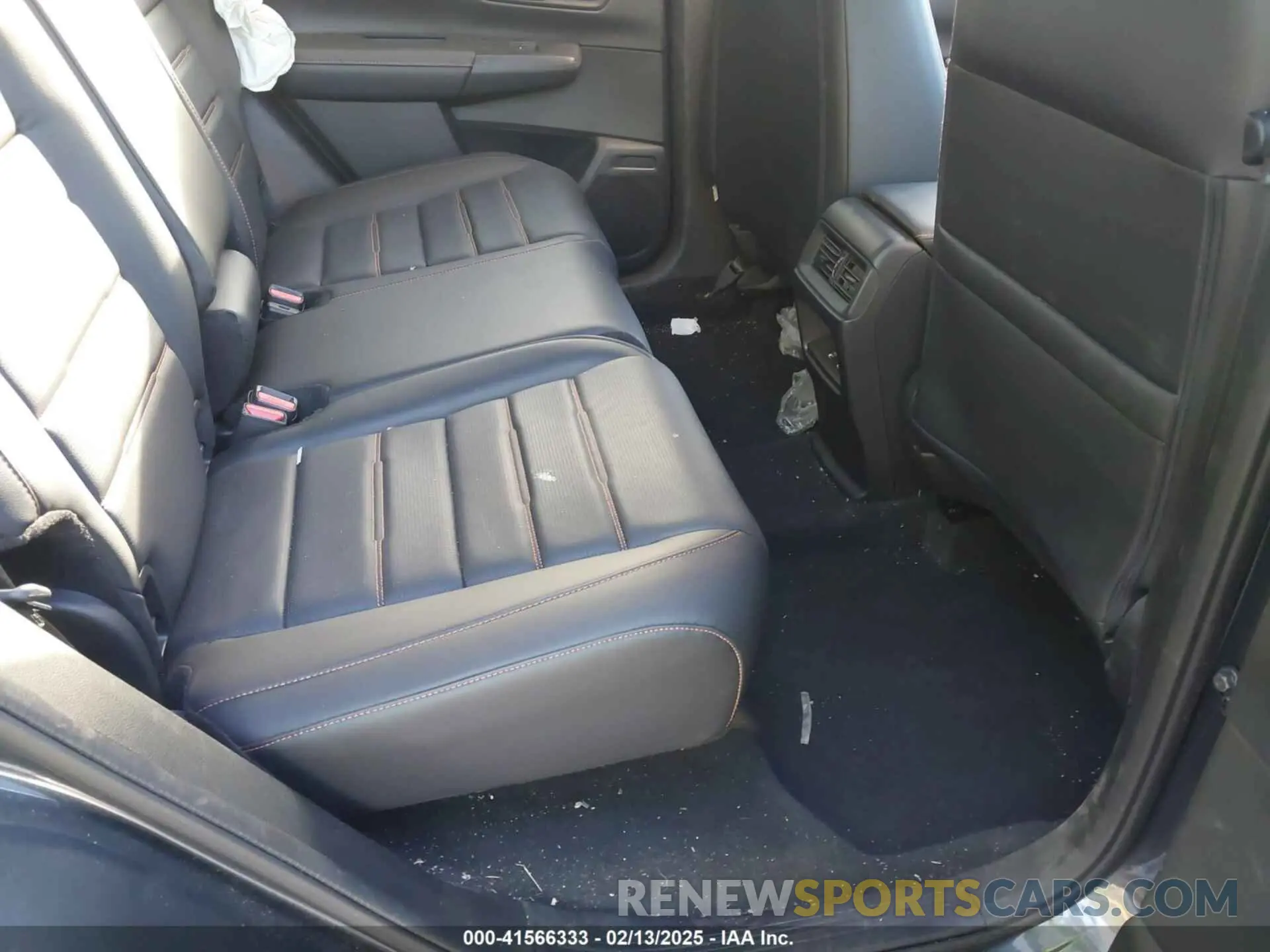 8 Photograph of a damaged car 7FARS5H80RE020146 HONDA CR-V 2024