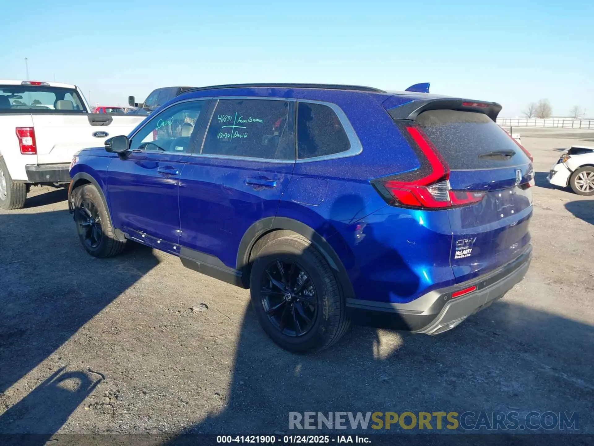 3 Photograph of a damaged car 7FARS5H80RE036282 HONDA CR-V 2024