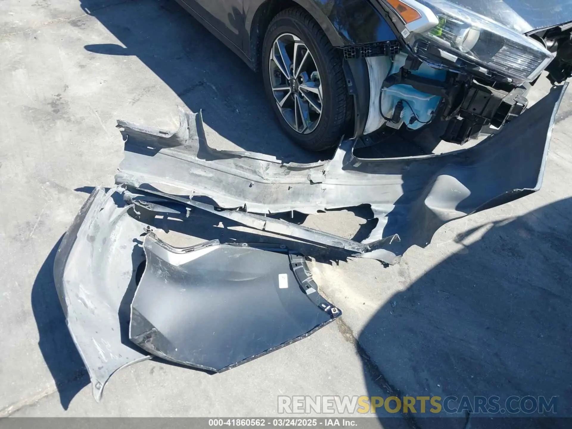 12 Photograph of a damaged car 7FARS5H84RE018948 HONDA CR-V 2024