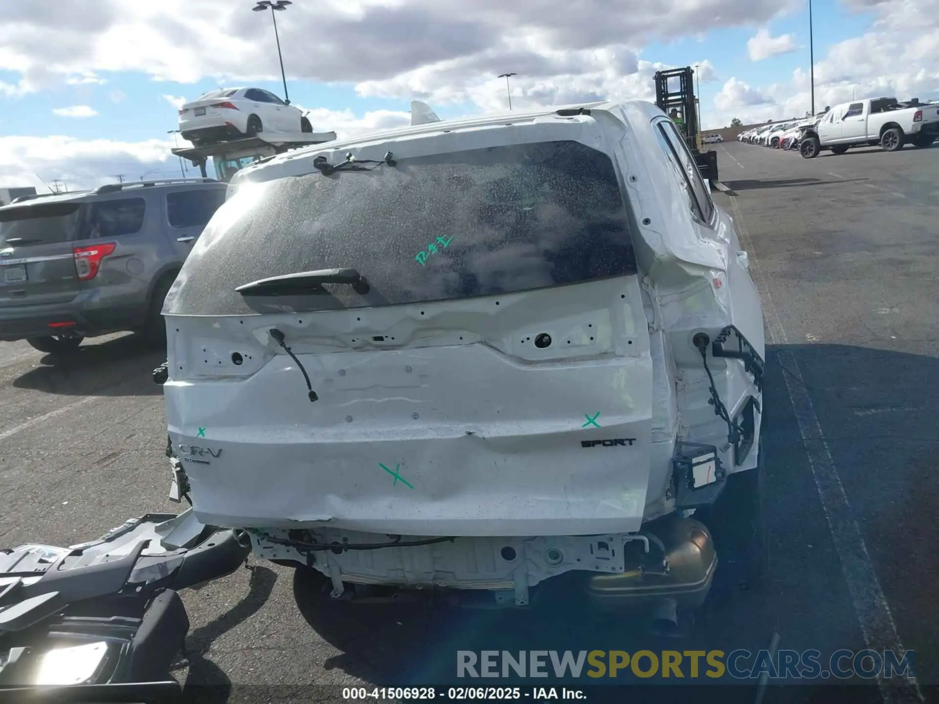 17 Photograph of a damaged car 7FARS5H84RE027892 HONDA CR-V 2024