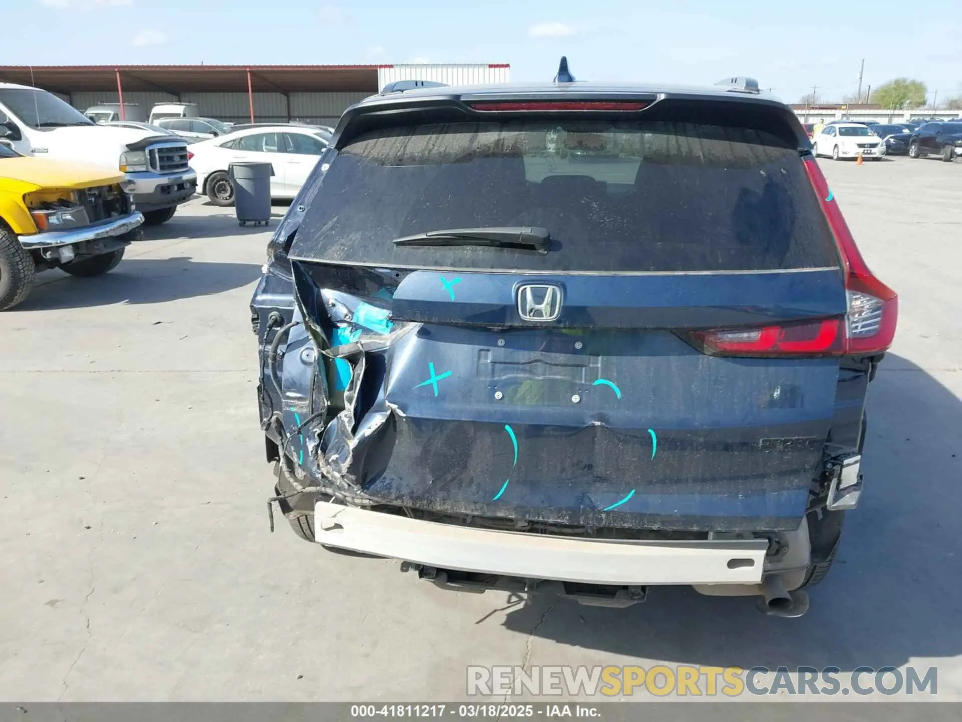 17 Photograph of a damaged car 7FARS5H86RE000080 HONDA CR-V 2024