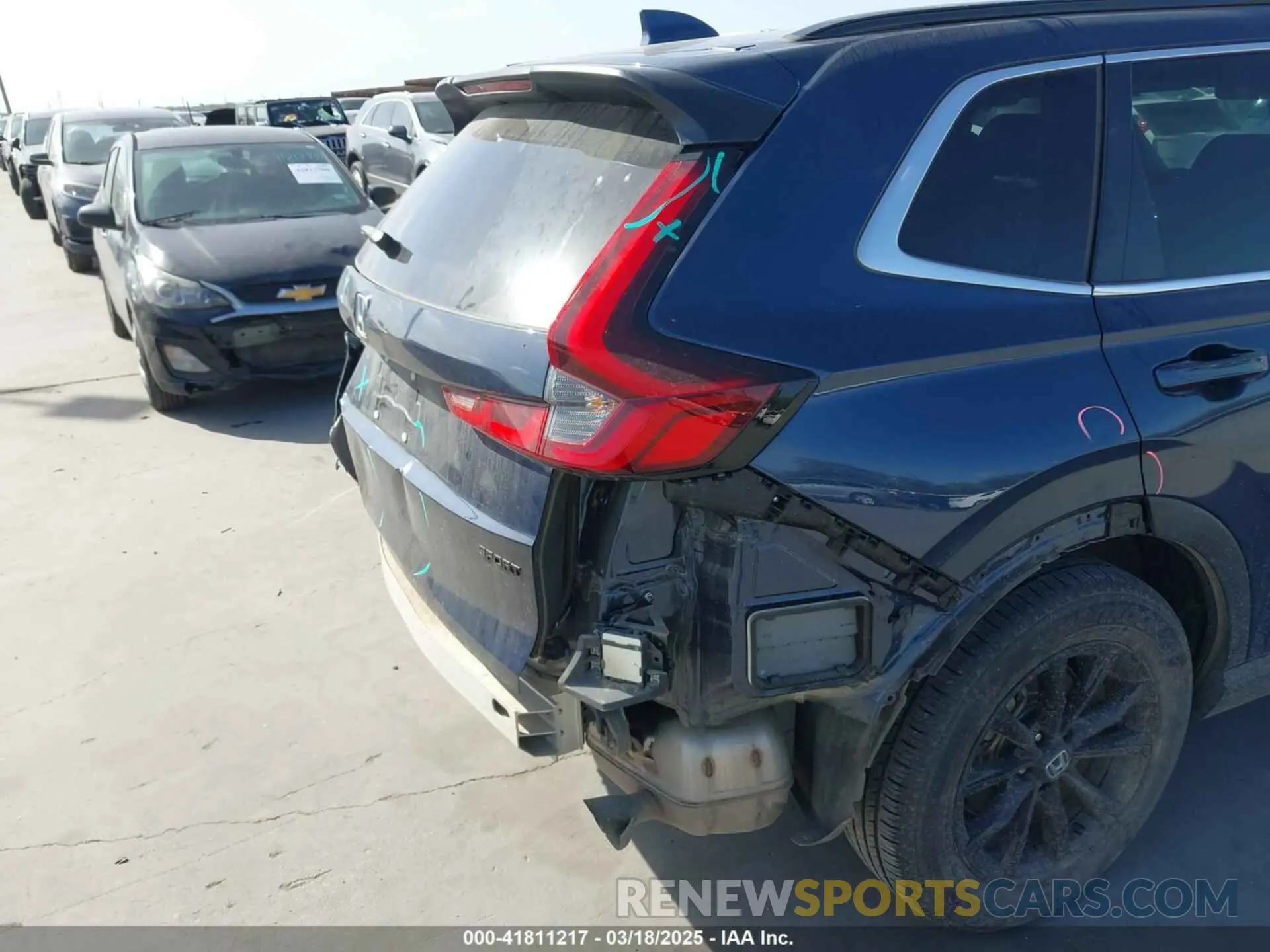 18 Photograph of a damaged car 7FARS5H86RE000080 HONDA CR-V 2024