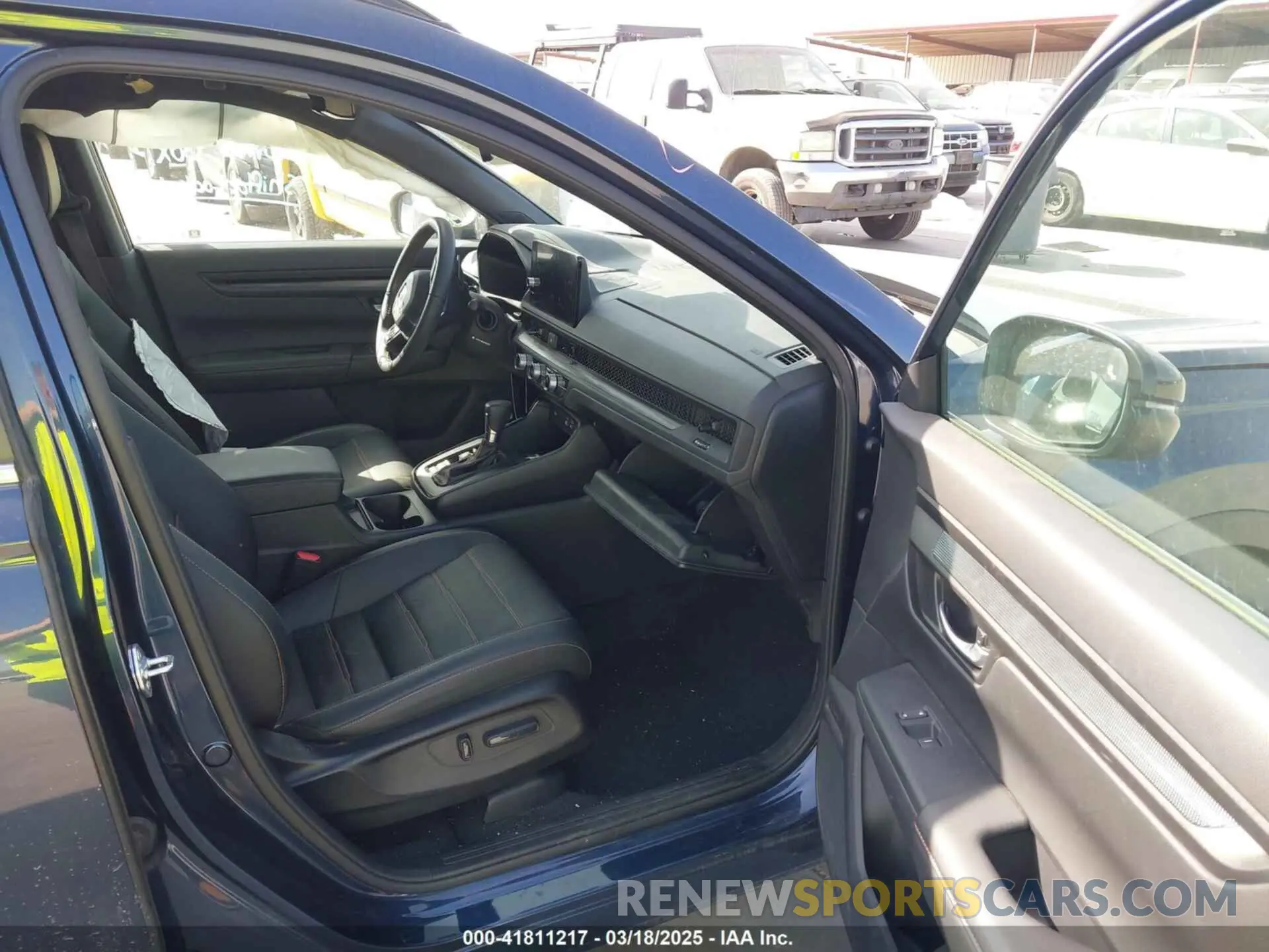 5 Photograph of a damaged car 7FARS5H86RE000080 HONDA CR-V 2024