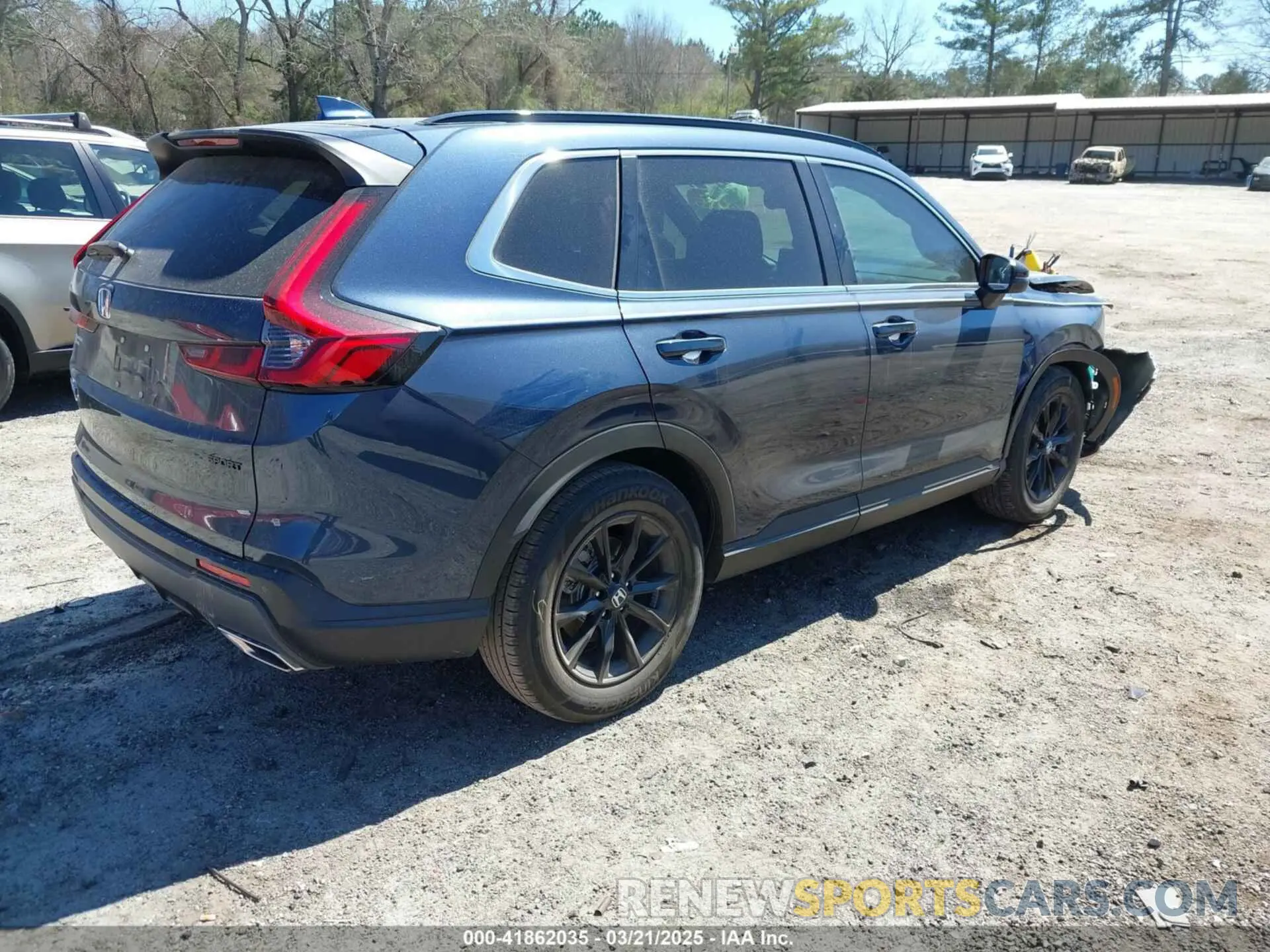 4 Photograph of a damaged car 7FARS5H88RE011422 HONDA CR-V 2024