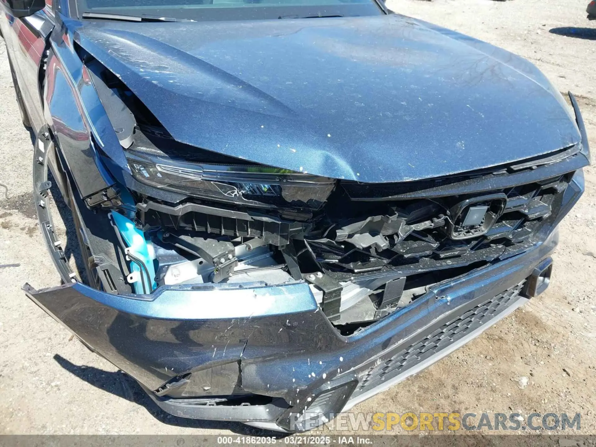 6 Photograph of a damaged car 7FARS5H88RE011422 HONDA CR-V 2024