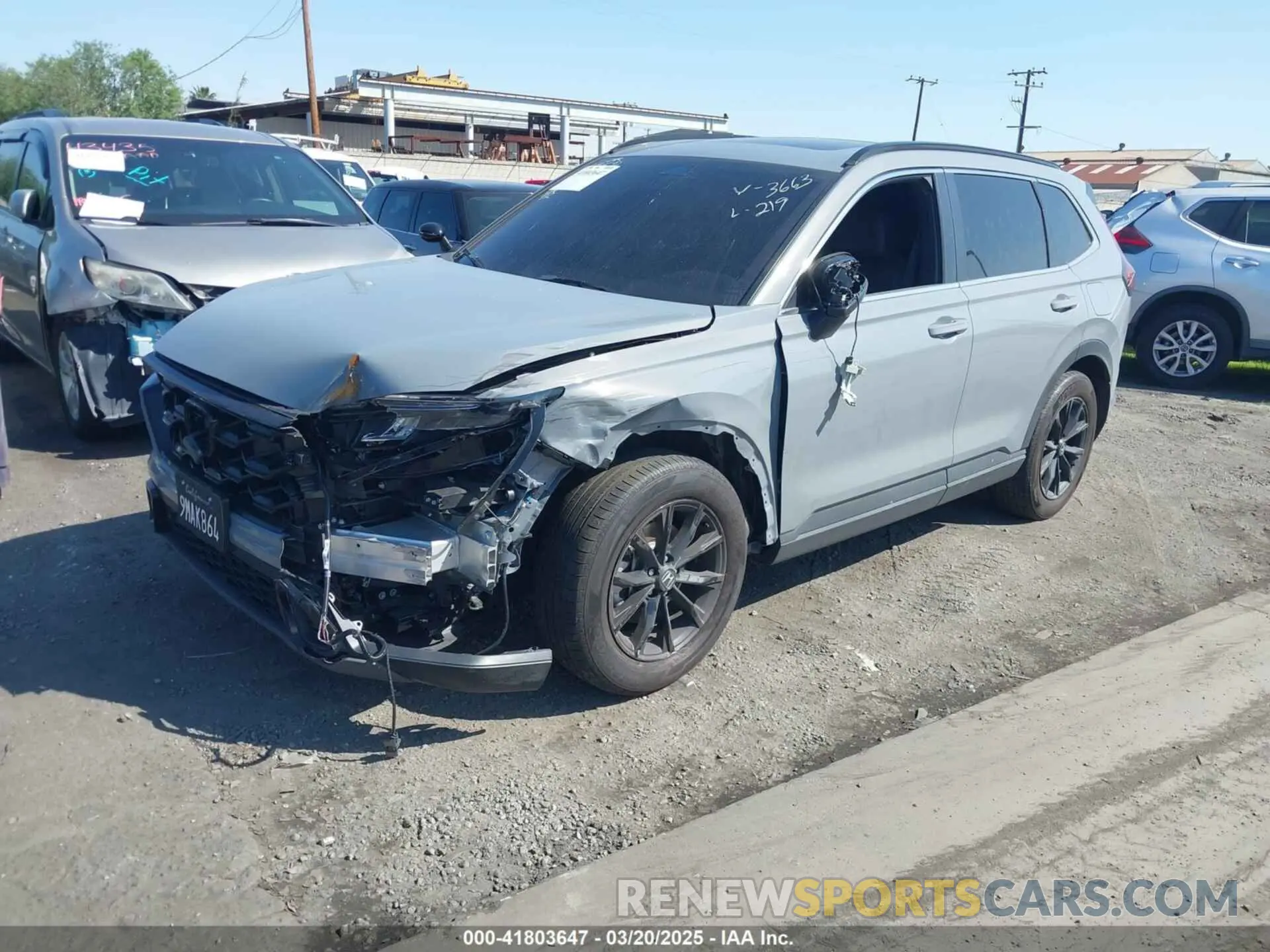 2 Photograph of a damaged car 7FARS5H88RE033663 HONDA CR-V 2024