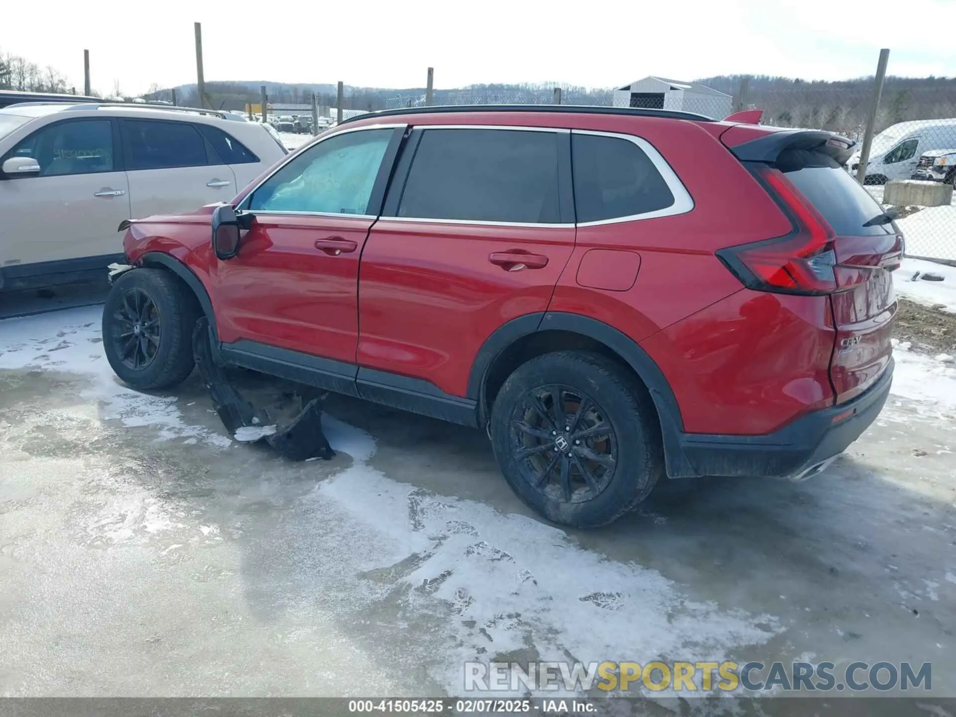 3 Photograph of a damaged car 7FARS6H50RE025004 HONDA CR-V 2024