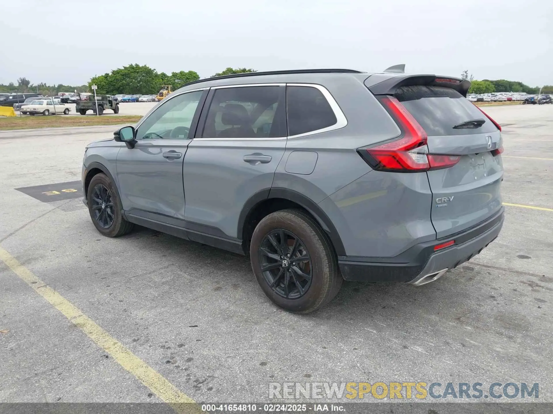3 Photograph of a damaged car 7FARS6H55RE028464 HONDA CR-V 2024