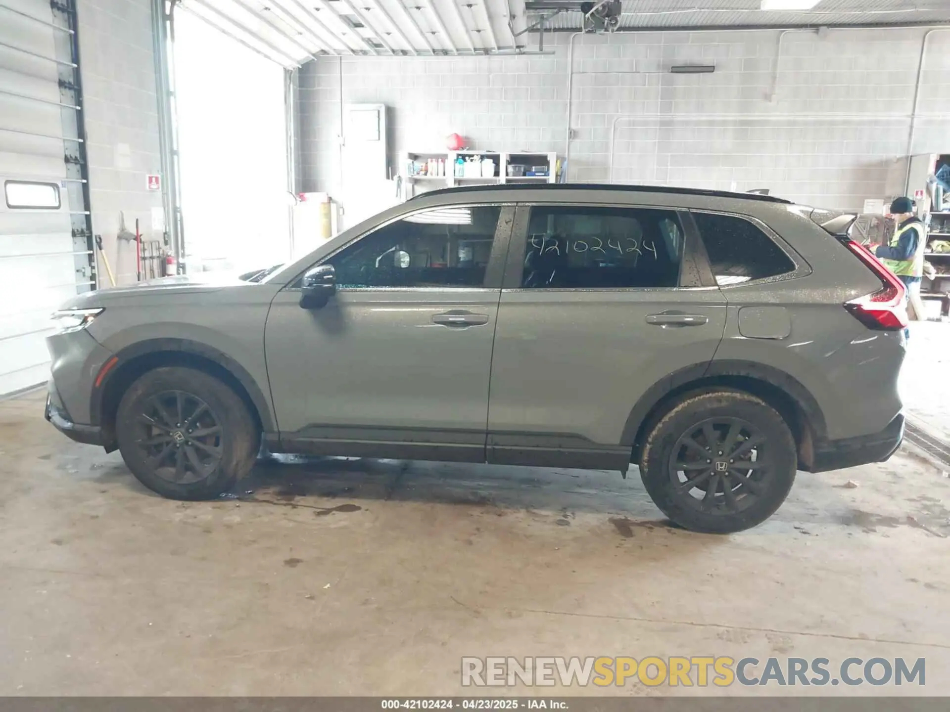 13 Photograph of a damaged car 7FARS6H56RE059223 HONDA CR-V 2024