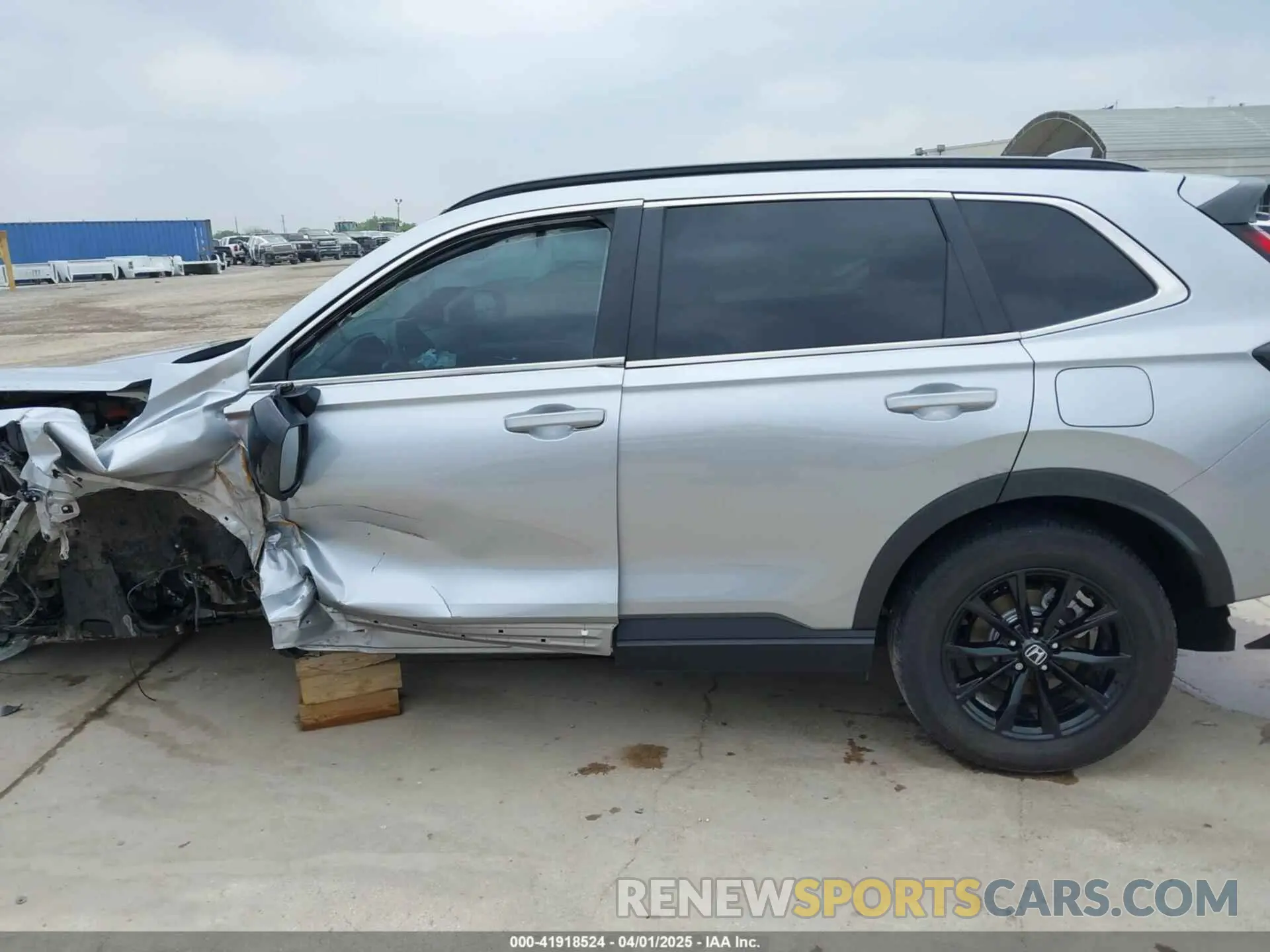 15 Photograph of a damaged car 7FARS6H5XRE016598 HONDA CR-V 2024