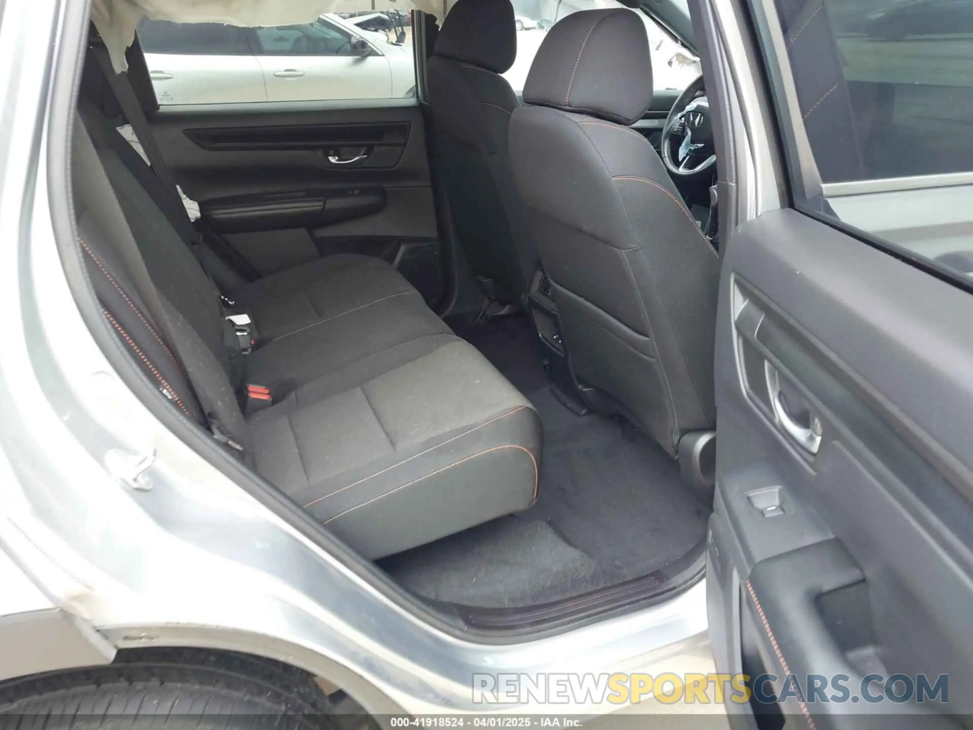 8 Photograph of a damaged car 7FARS6H5XRE016598 HONDA CR-V 2024