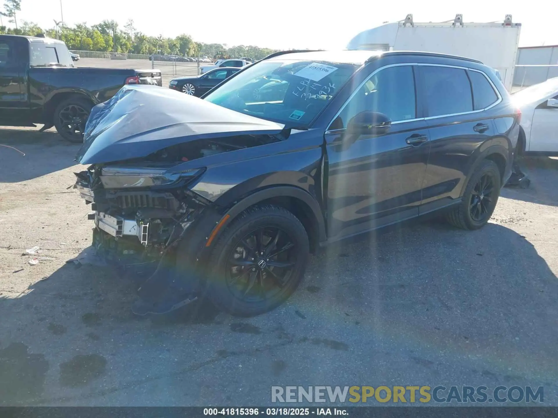 2 Photograph of a damaged car 7FARS6H80RE029936 HONDA CR-V 2024