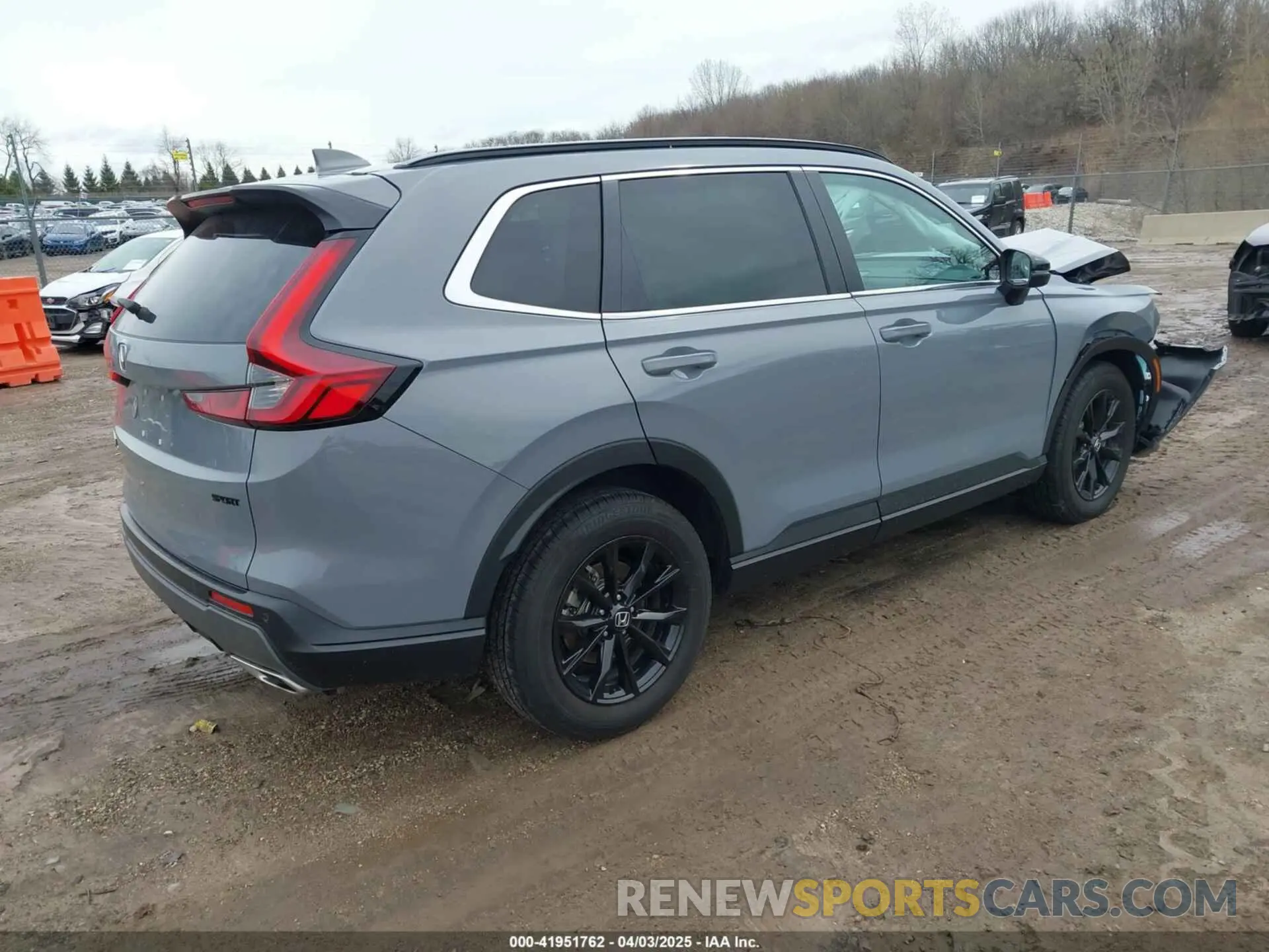 4 Photograph of a damaged car 7FARS6H84RE080503 HONDA CR-V 2024