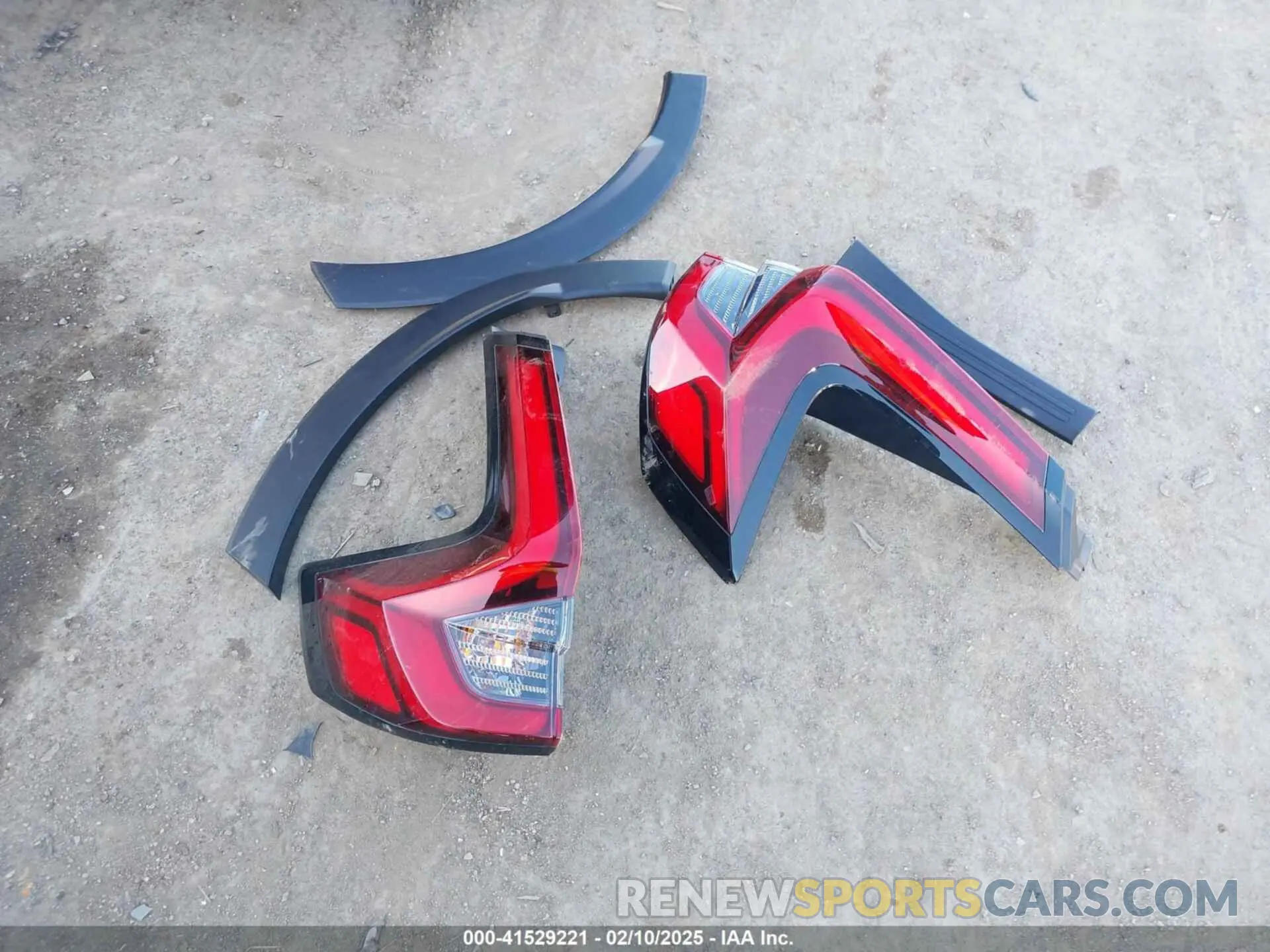 12 Photograph of a damaged car 7FARS6H9XRE069840 HONDA CR-V 2024