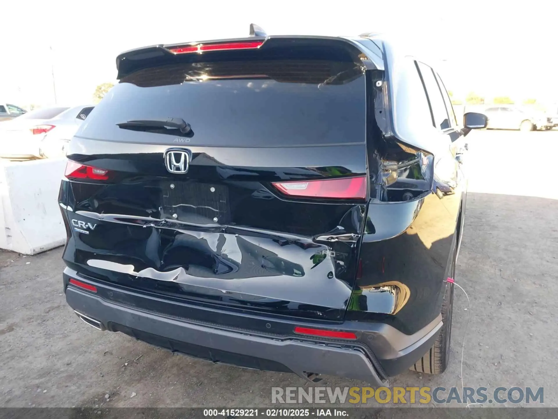6 Photograph of a damaged car 7FARS6H9XRE069840 HONDA CR-V 2024