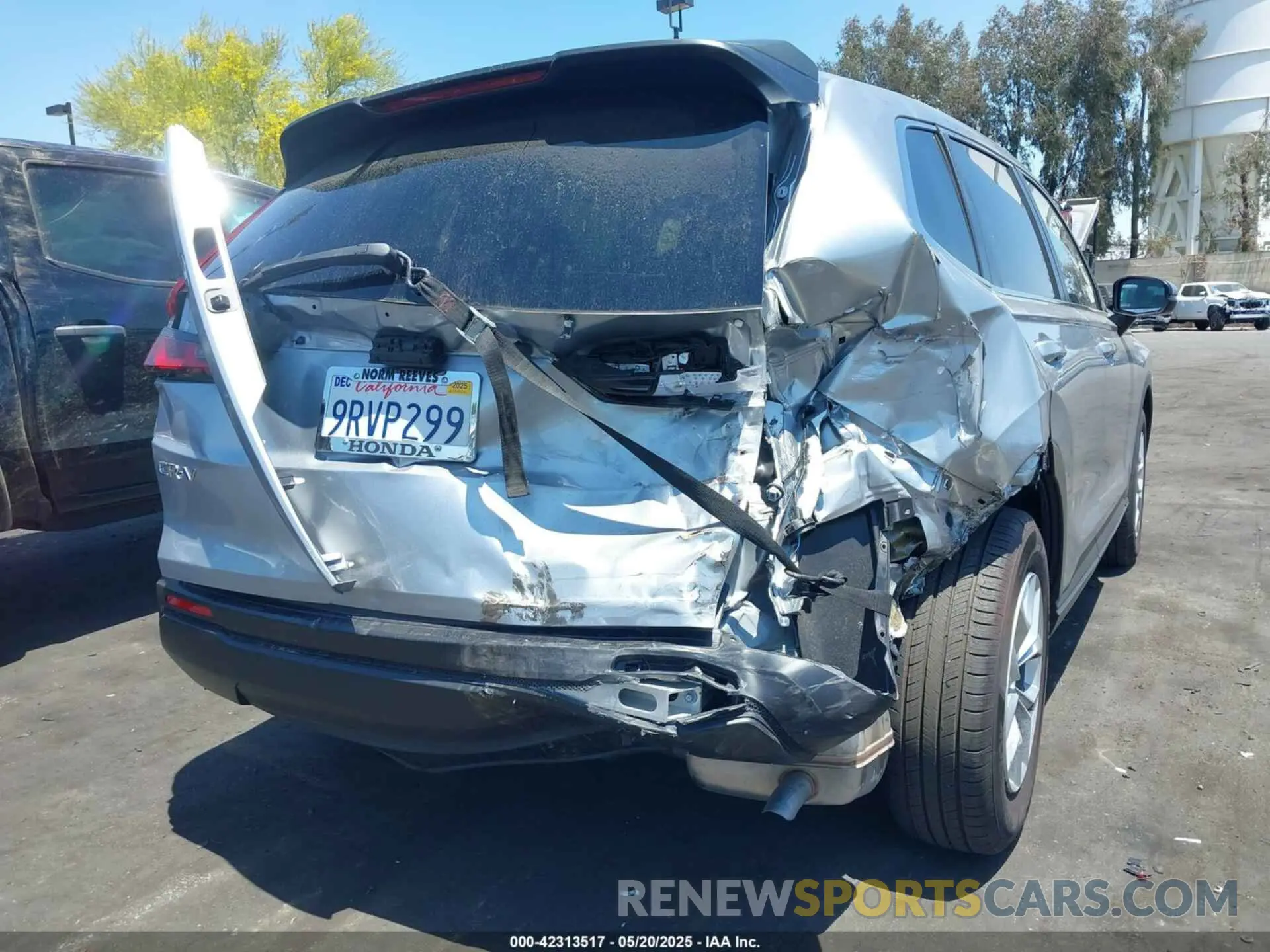 6 Photograph of a damaged car 2HKRS3H20SH324516 HONDA CR-V 2025