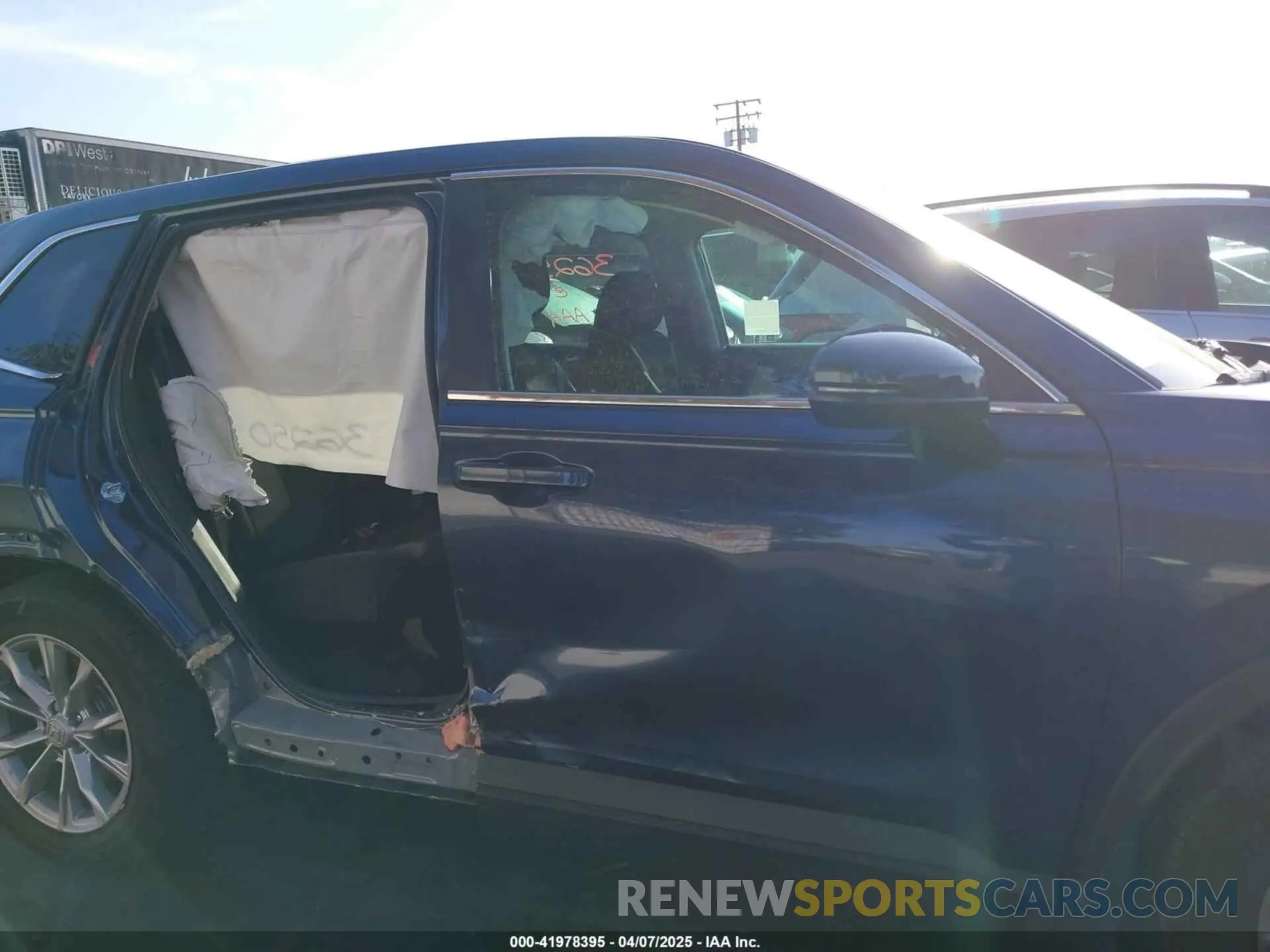 13 Photograph of a damaged car 2HKRS3H40SH310469 HONDA CR-V 2025