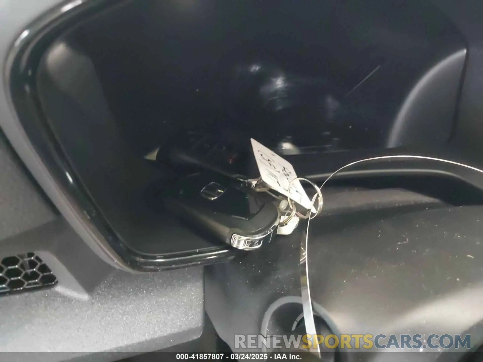 11 Photograph of a damaged car 2HKRS3H43SH310627 HONDA CR-V 2025