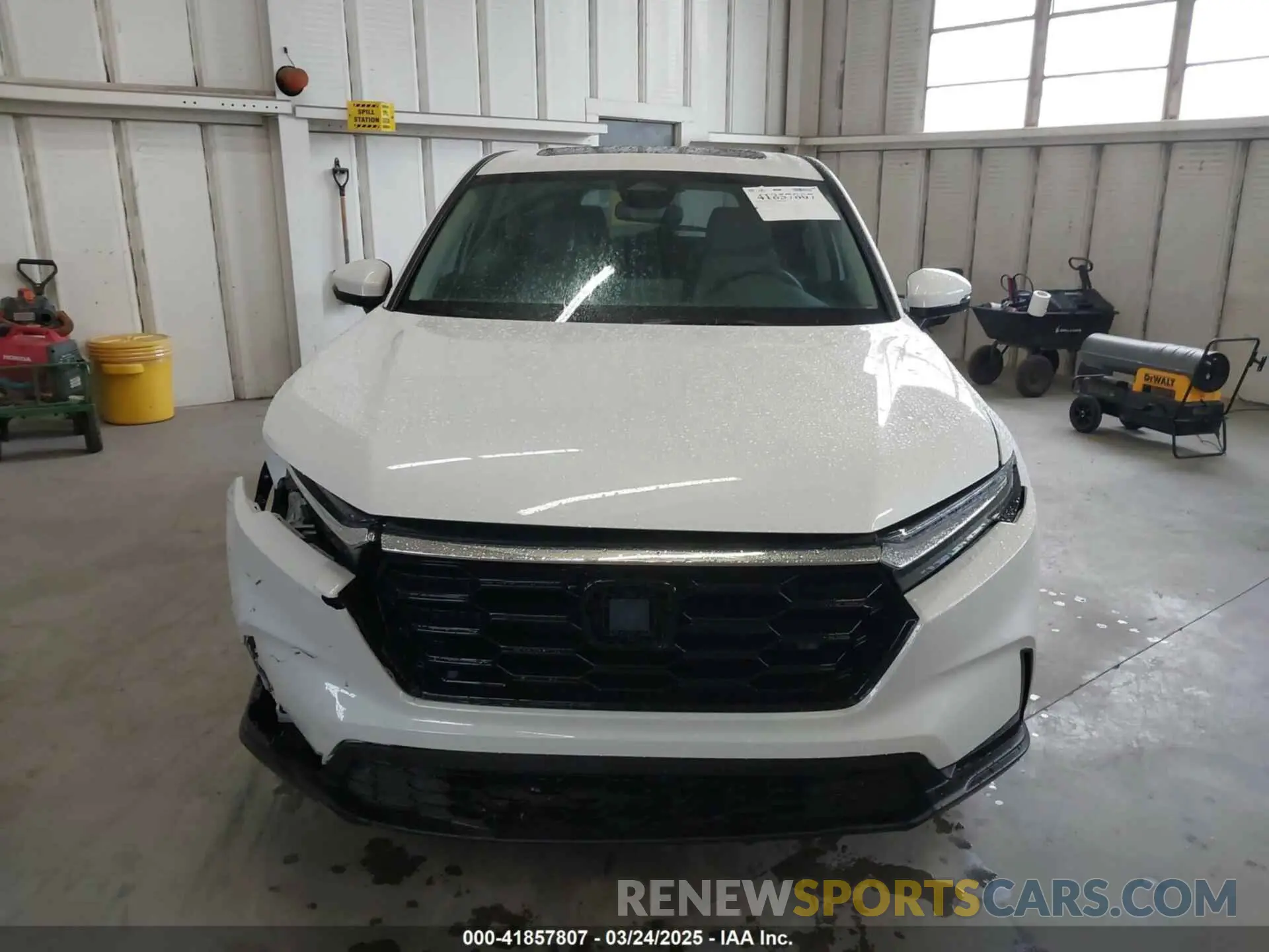12 Photograph of a damaged car 2HKRS3H43SH310627 HONDA CR-V 2025