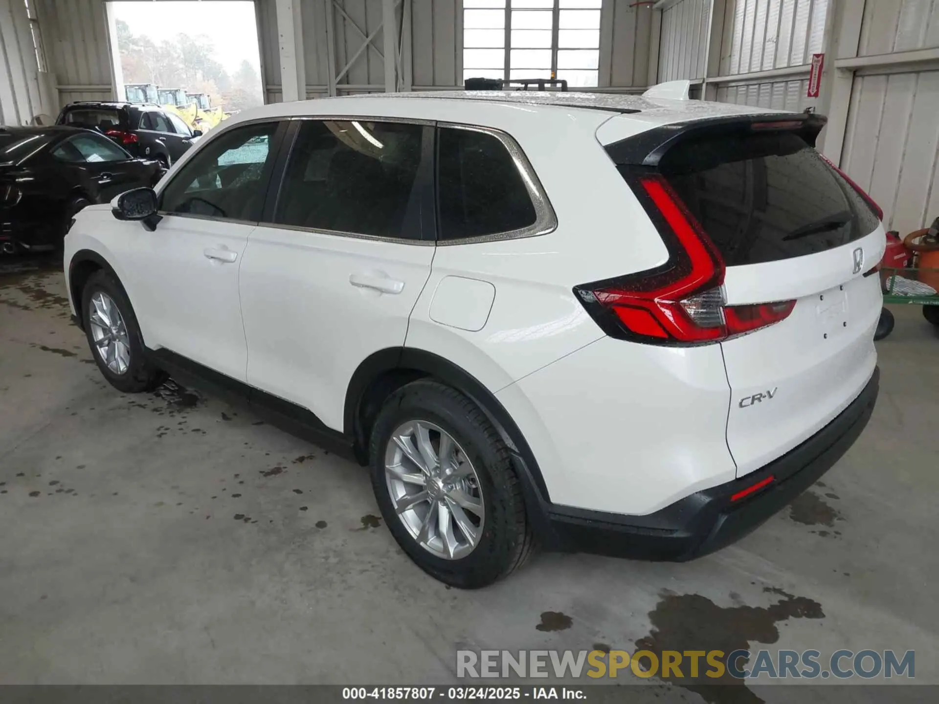 3 Photograph of a damaged car 2HKRS3H43SH310627 HONDA CR-V 2025