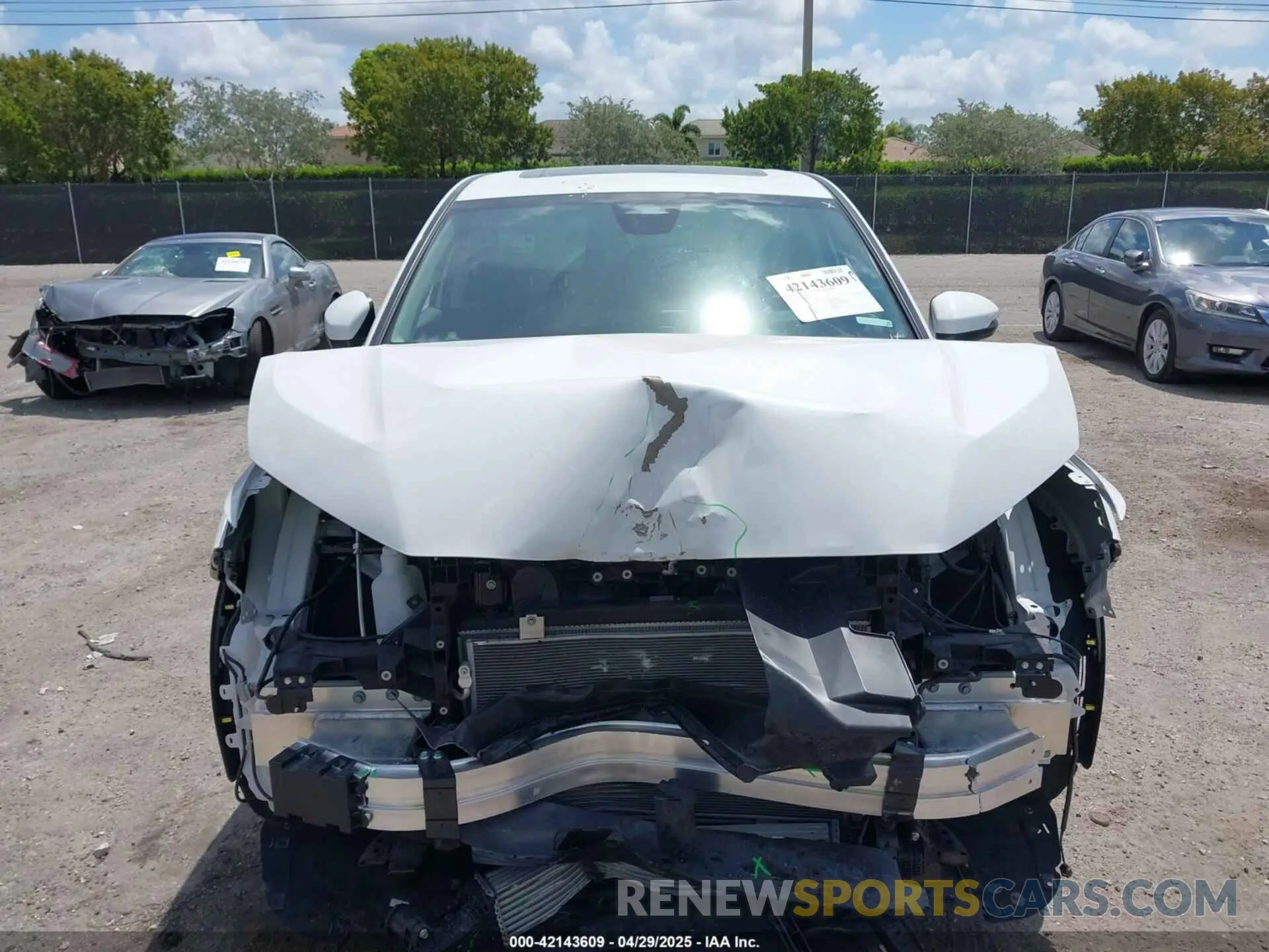12 Photograph of a damaged car 2HKRS3H47SH319802 HONDA CR-V 2025
