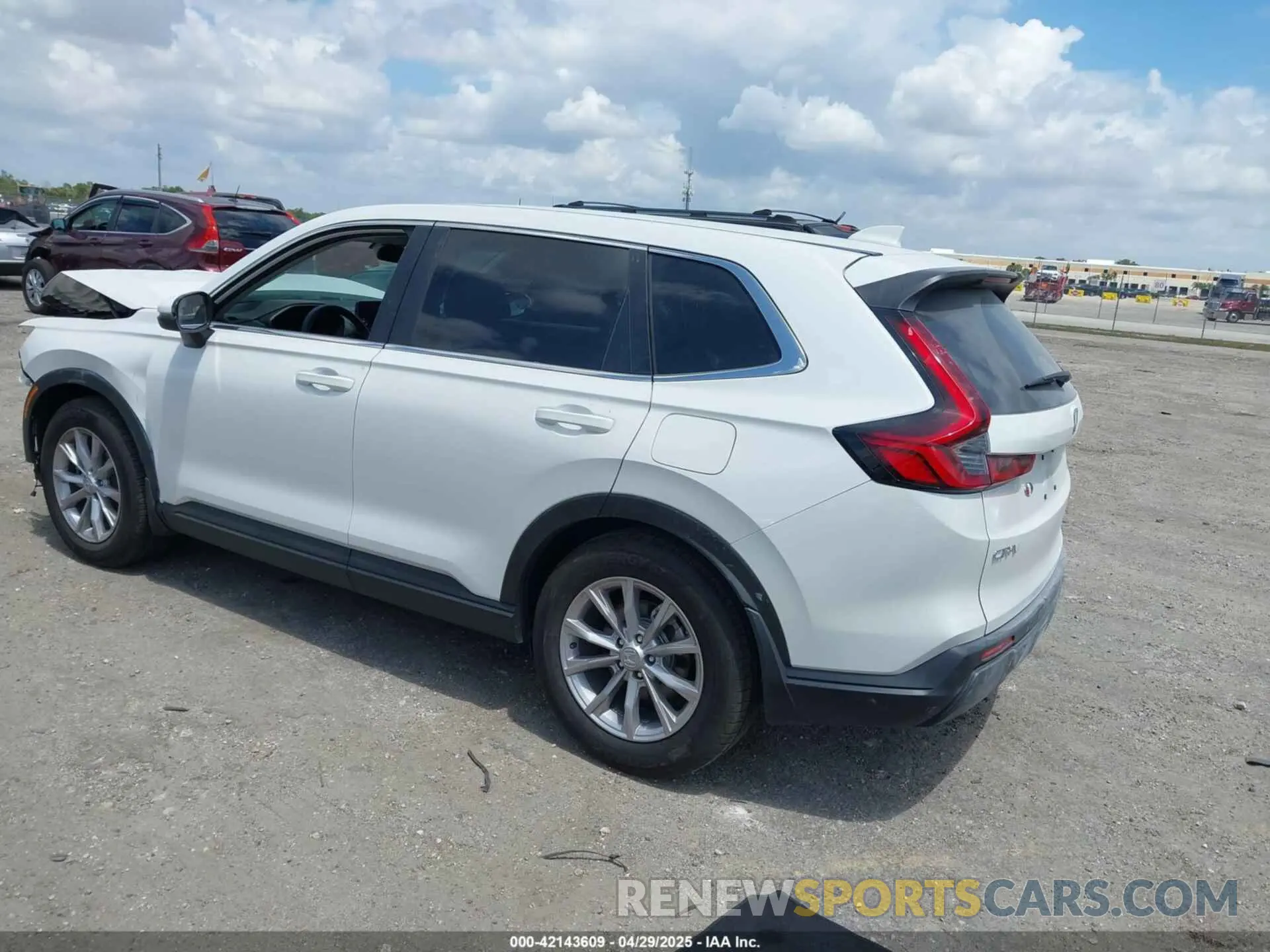 3 Photograph of a damaged car 2HKRS3H47SH319802 HONDA CR-V 2025